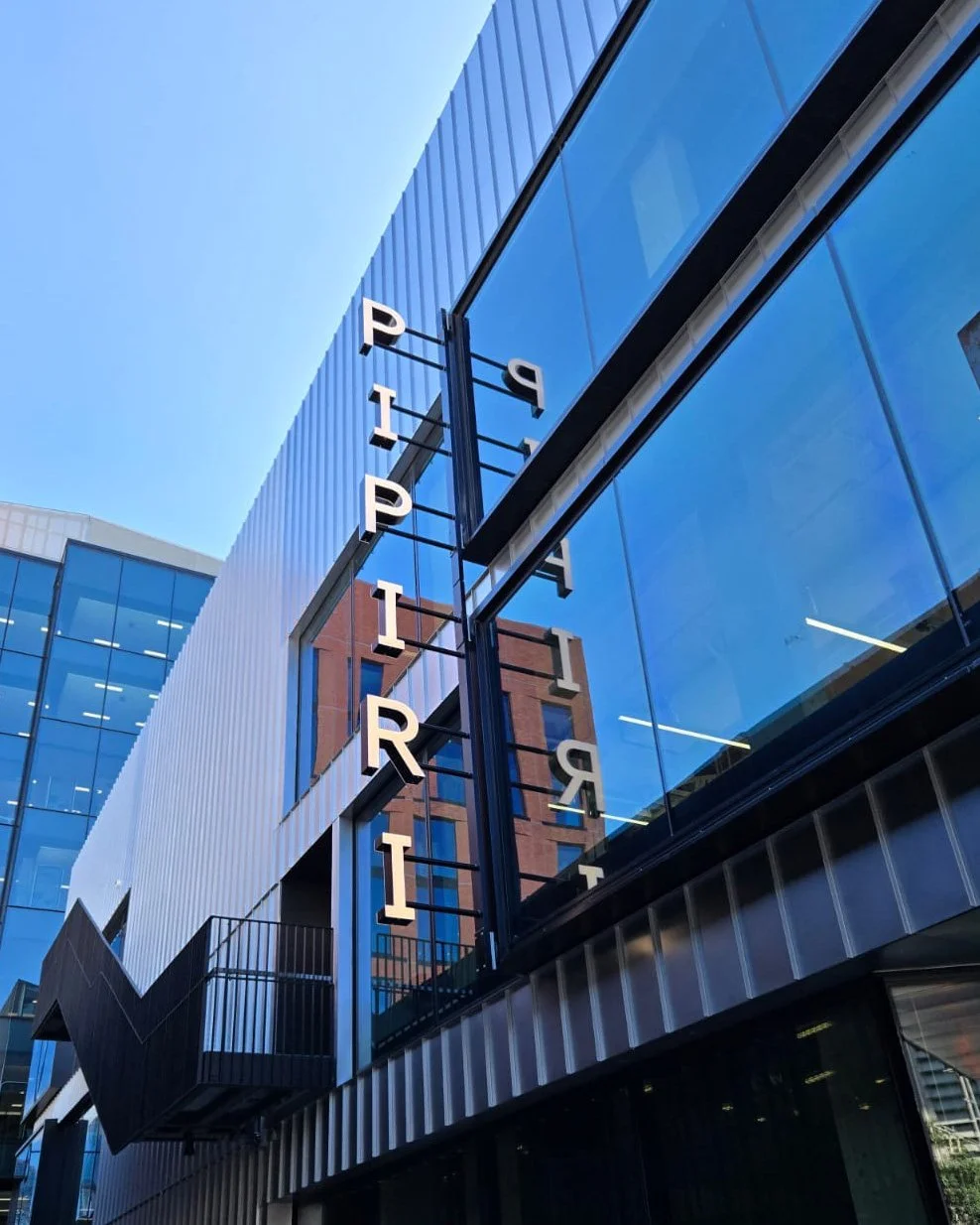 Final touch complete ✔️ 

This morning, exterior signage was installed at @precinct_flex Pipiri Lane in Wynyard Quarter, Auckland.

Our Project Manager Clement, and Site Manager, Dom, joined signage contractor @magassembly onsite to oversee the insta