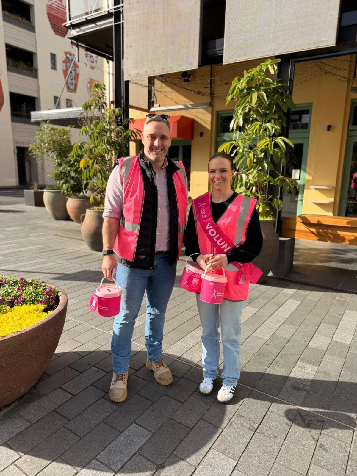 On Friday, BLACK turned PINK 🩷 for Breast Cancer Awareness Month.
 
Our Auckland team hit the streets to raise funds for the Breast Cancer Foundation NZ, while our on-site teams showed their support in pink high-vis.

Meanwhile, our Wellington team 