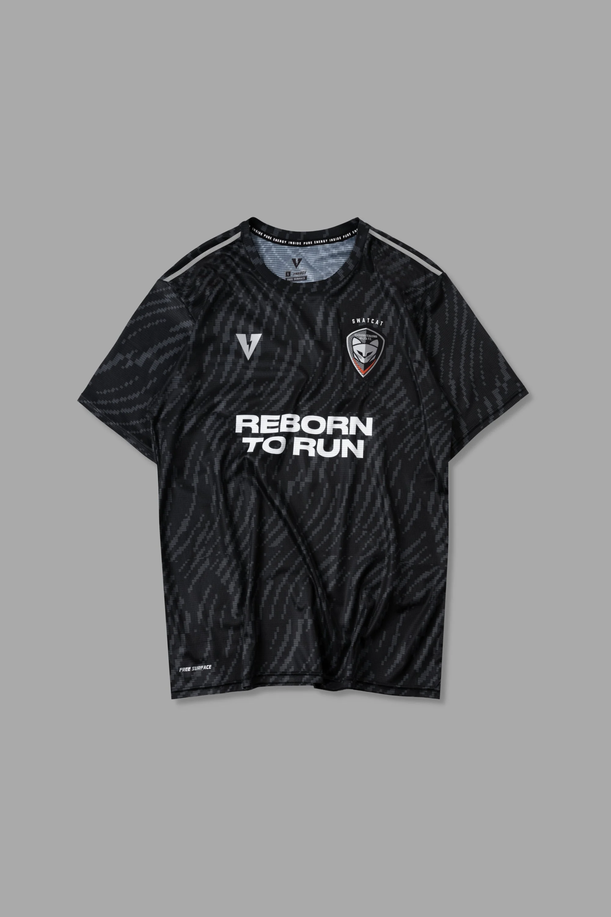 acce 004 swatcat run bk f.jpg