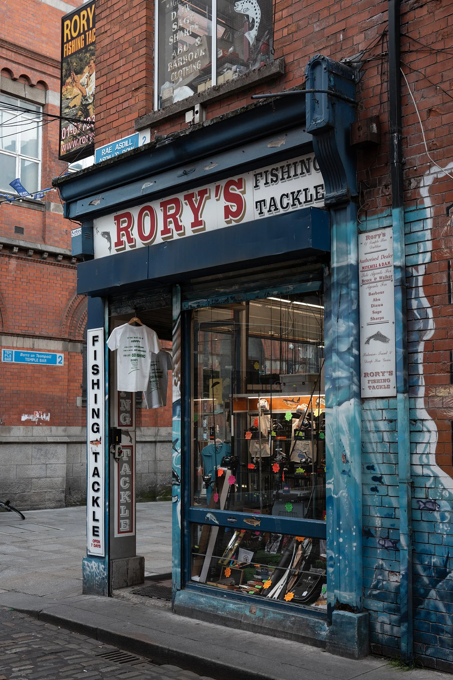 Dublin_Street_Photography_Leica_2026_0033.jpeg