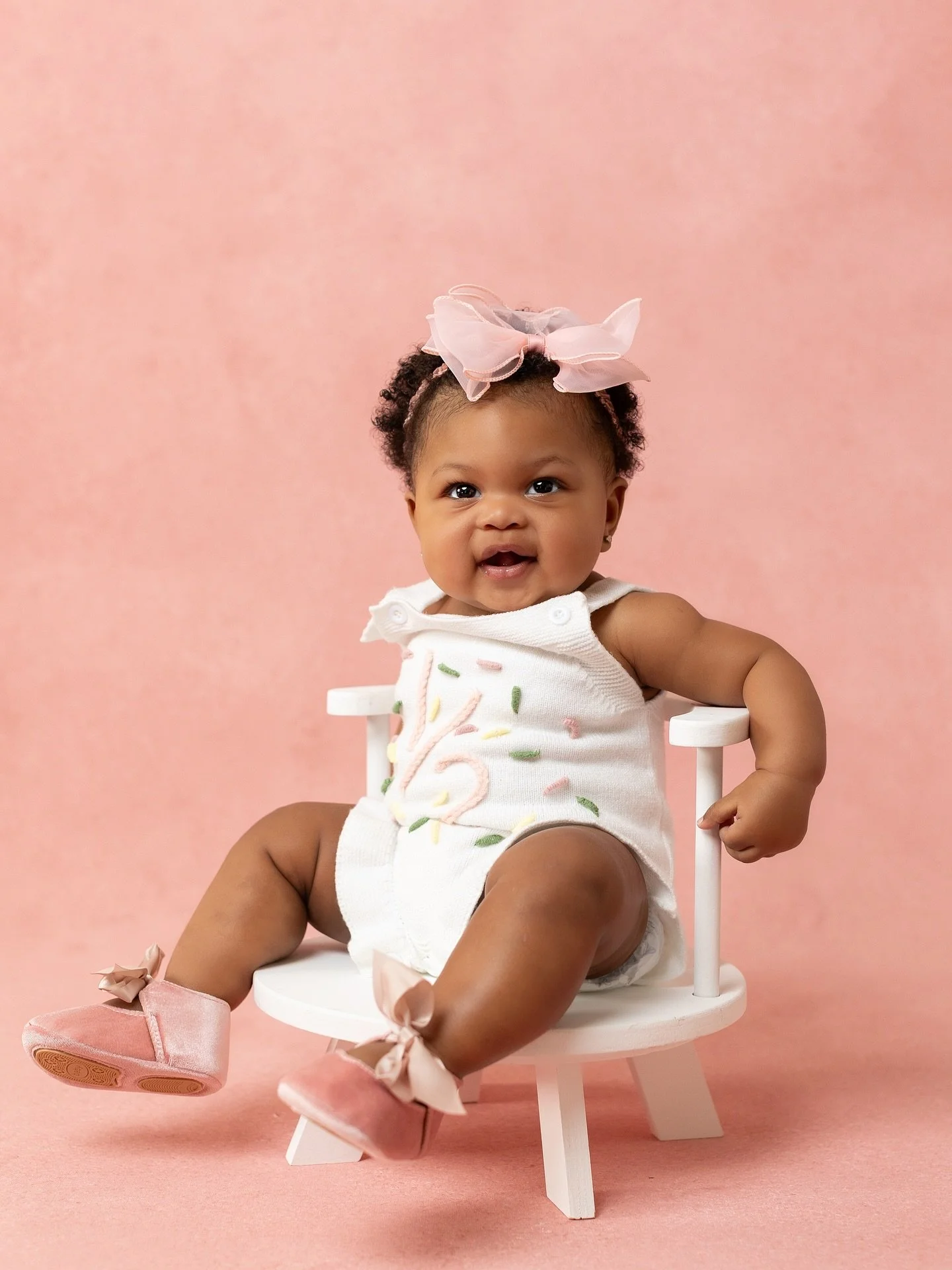 6 months photoshoot for these cutie pie 💕 #6monthsphotoshoot