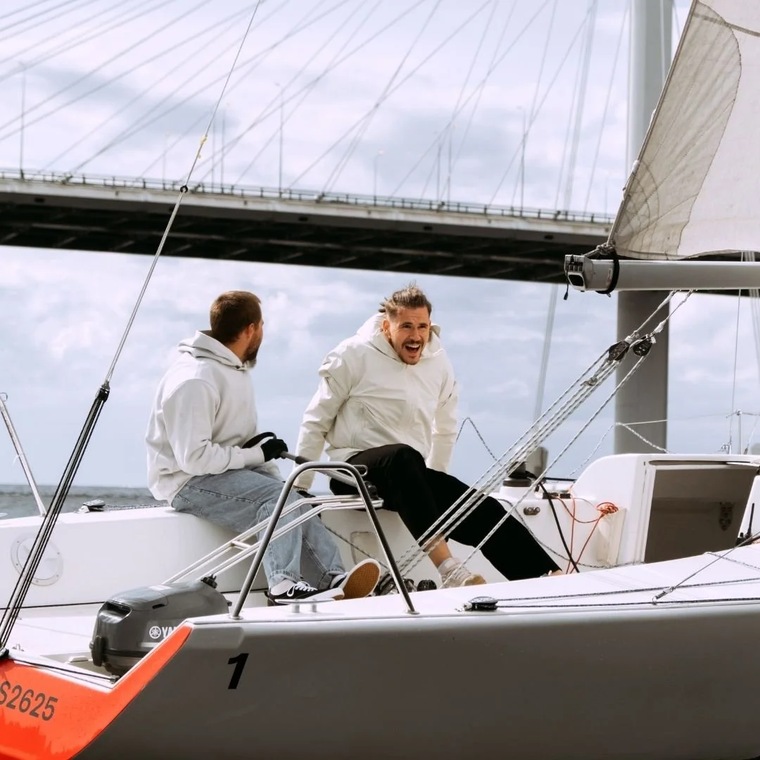 Shorthanded sailing The basics — DECKEE