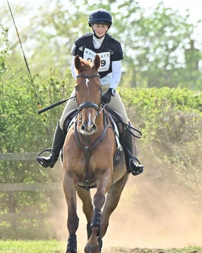 A wonderful day yesterday at @tetworthht with Laura Geary riding Crows Hall owned Jeremiah. &ldquo;Jerry&rdquo; is bred by us as was his dam and granddam, so he&rsquo;s very much family! Superbly prepared &amp; presented by @louise_allan_racing. A su