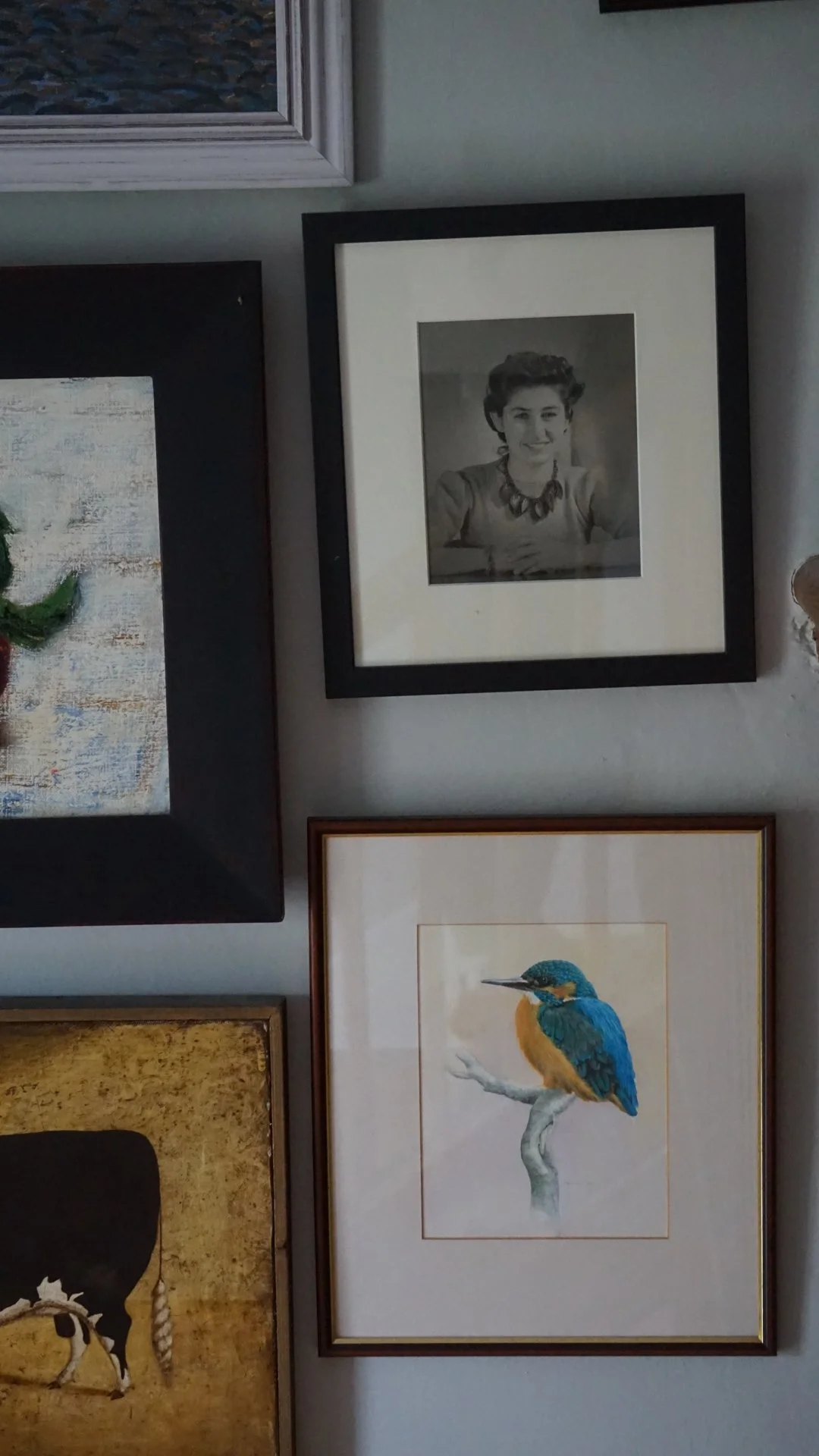 Anglesey country house refurbishment featuring curated gallery wall, heritage artwork and layered interiors by Stiwdio Interior Design, North Wales.