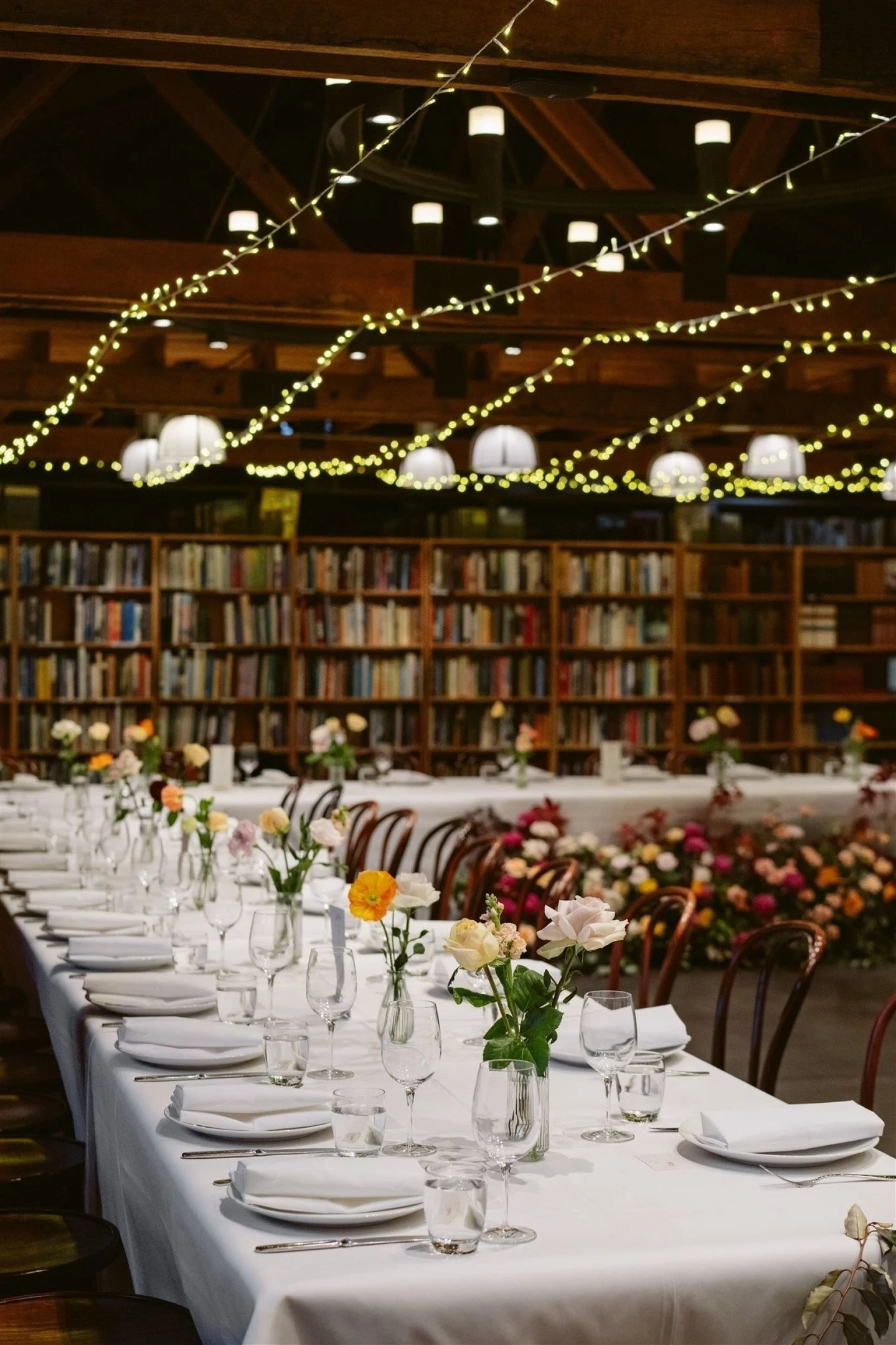 Nina + Nick

@hilarycamphotography
@theredpoppyflorist
@bendooleyestate
@beebrightfairylights