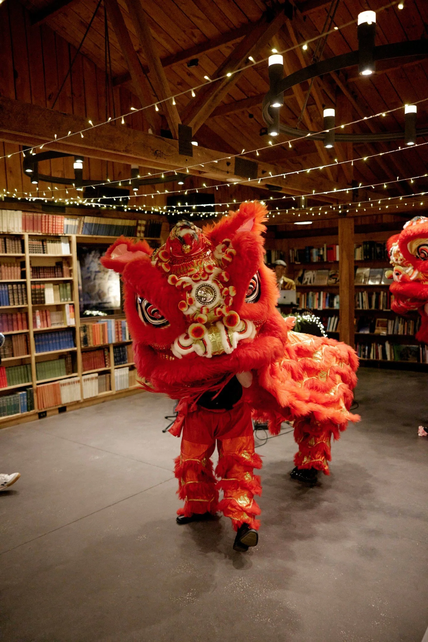 Hayley + Al

Dynamic Dancefloor.

@_hayleylau28 @the_al_lau
@jamessimpsonweddings
@sweetpeabotanica
@bendooleyestate
@beebrightfairylights