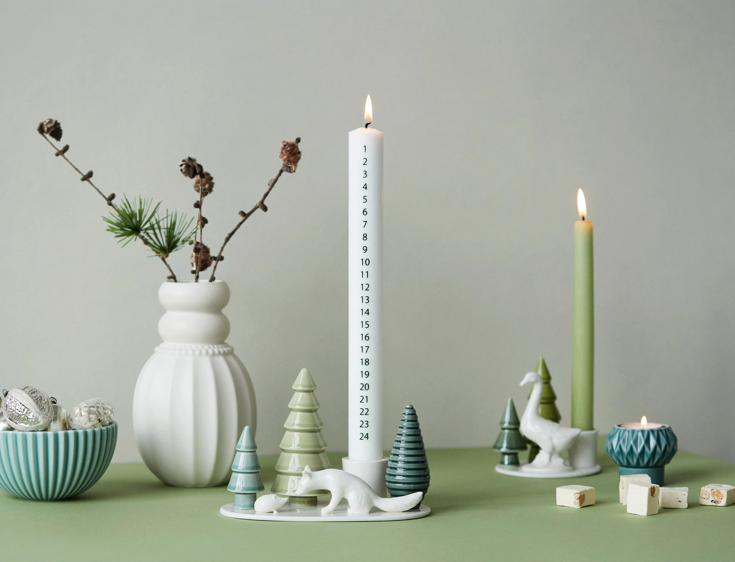 Winter Stories Rendez-vous white green 2.jpg