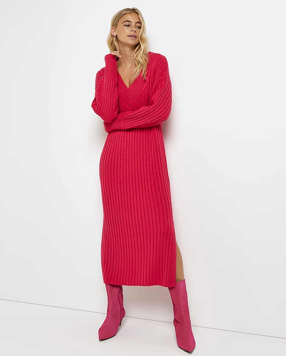 bold pink knit dress.png