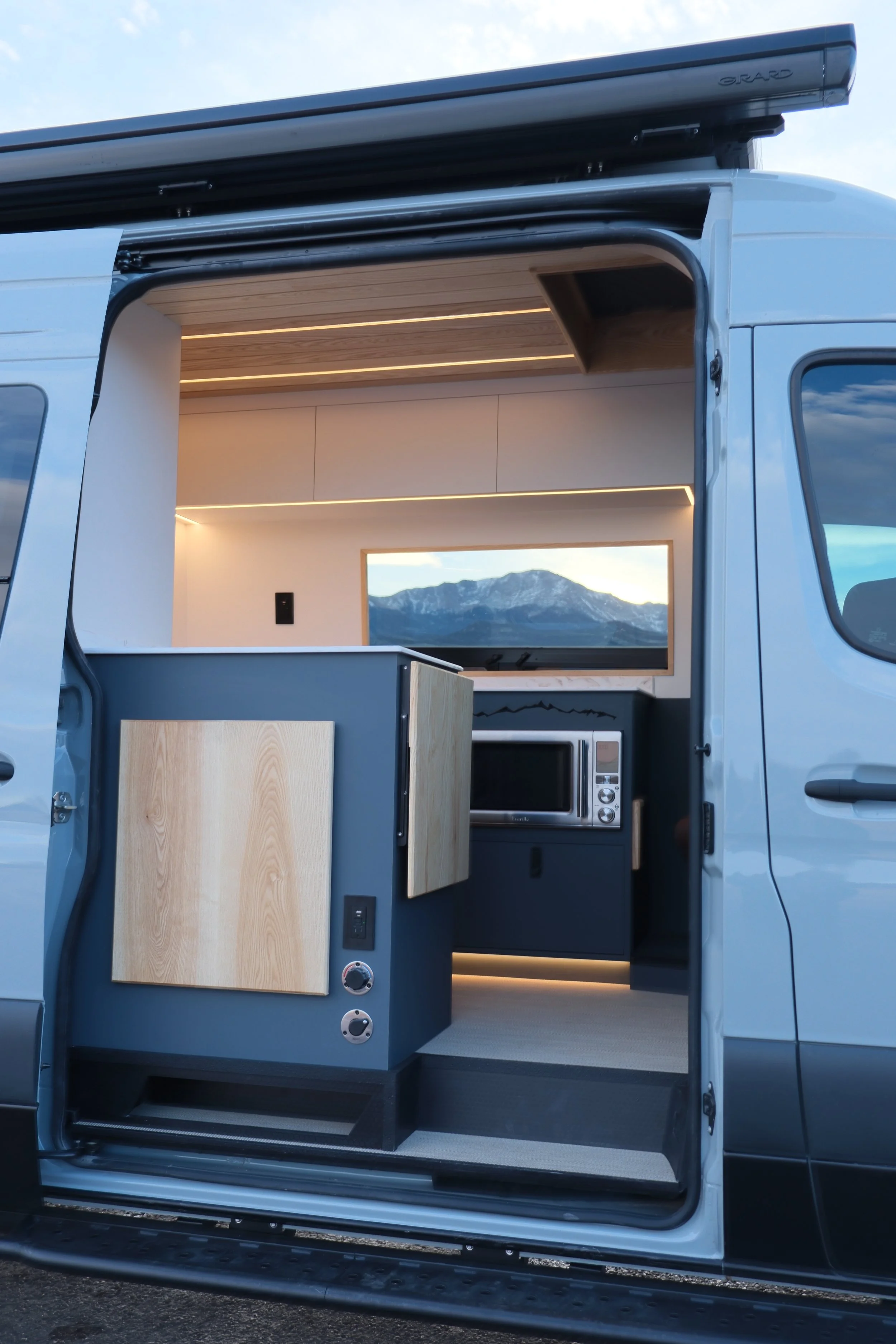 Midnight | S2 S4 | Shower