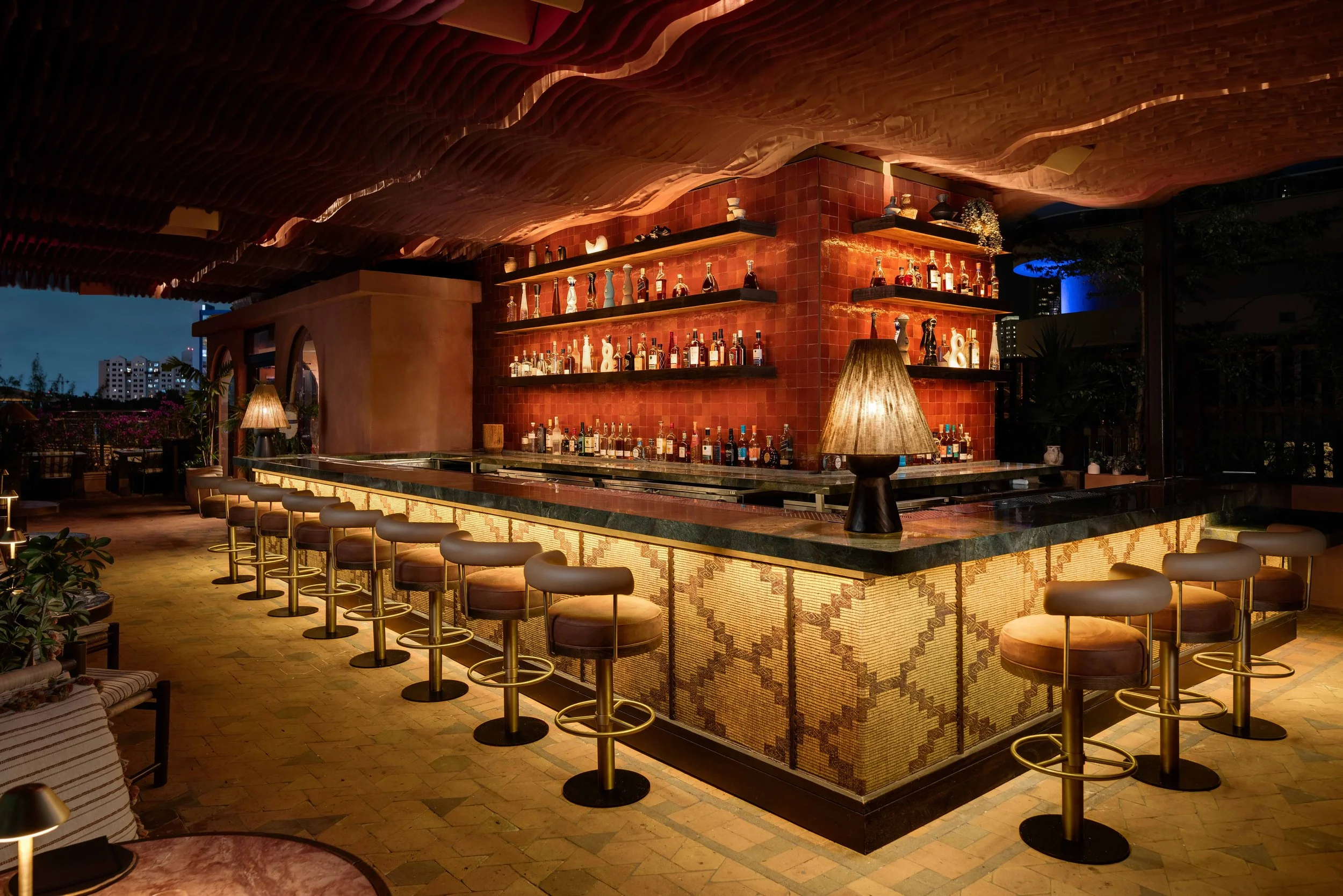 MIAMI BEST PRIVATE CLUB - CASA NEOS - MEMBERS-ONLY