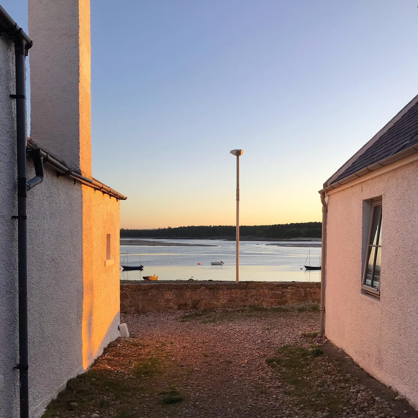Gorgeous late summer sunset skies this eve over Findhorn Bay. As the #saunabuild is getting closer to completion, we&rsquo;ve been scouting out options for locations to park her up around the village for pop-up community sauna sessions 🔥📍#watchthis