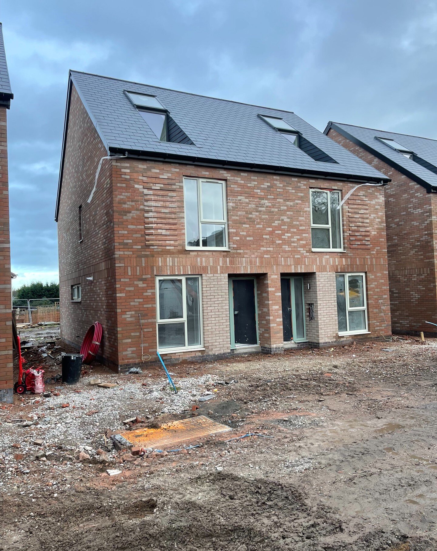 U N S W O R T H &bull; S O C I A L &bull; C L U B

Despite the bad weather, works are progressing well at our redevelopment site in Whitefield, as we near completion. Scaffold dismantling and brickwork is complete. Decoration and internal finishes ar