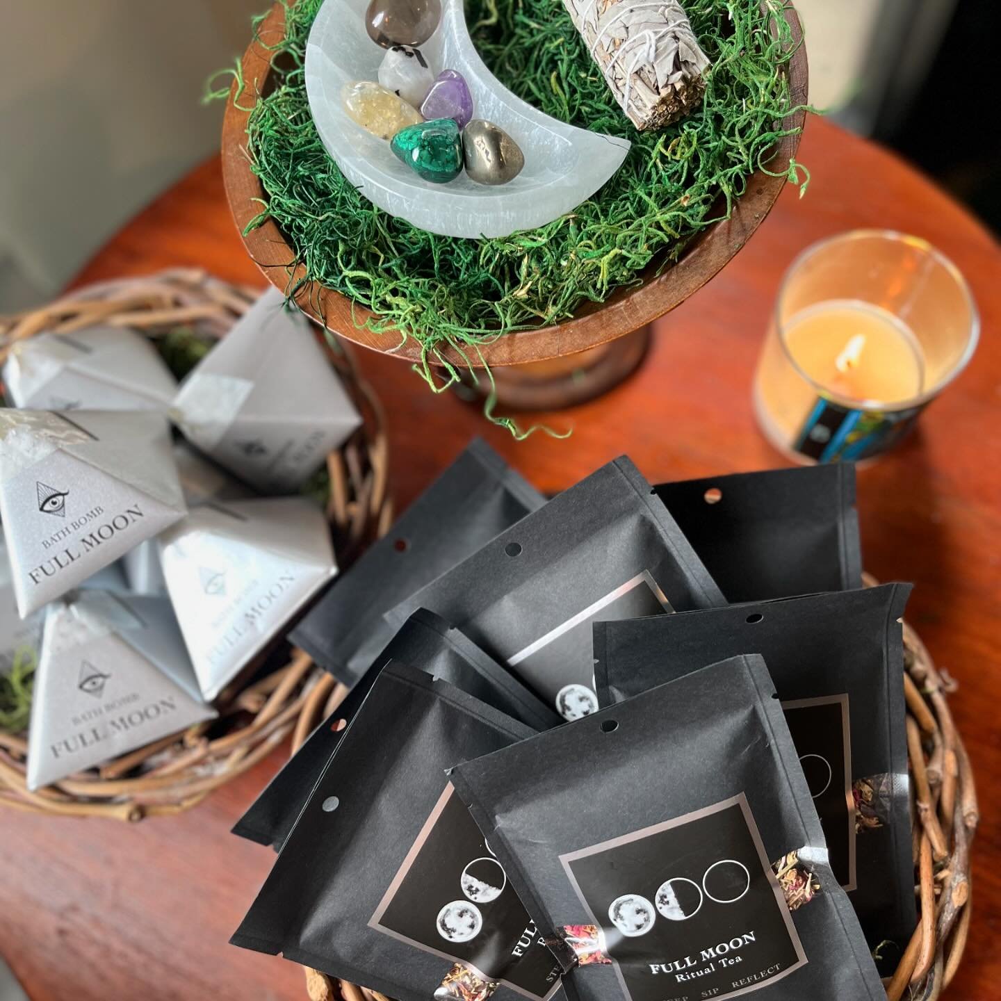 Check out the #linkinbio for our &ldquo;Beginner&rsquo;s Guide to Full Moon Rituals&rdquo; and snag all the full moon products you need for your rituals in our online shop! 

(Shipping is still FREE until May 31st!!) 

#fullmoon #moon #moonchild #moo