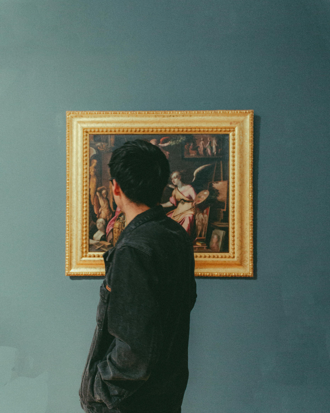 When Familiar Becomes Invisible: Why We Stop Noticing the Life We're Living