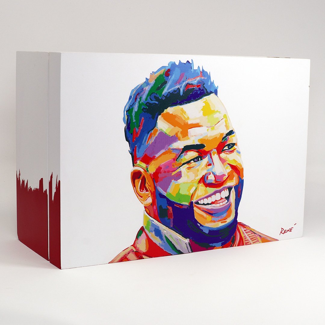ASW-BigPapi-Humidor-On-Side-Right - Website.jpg