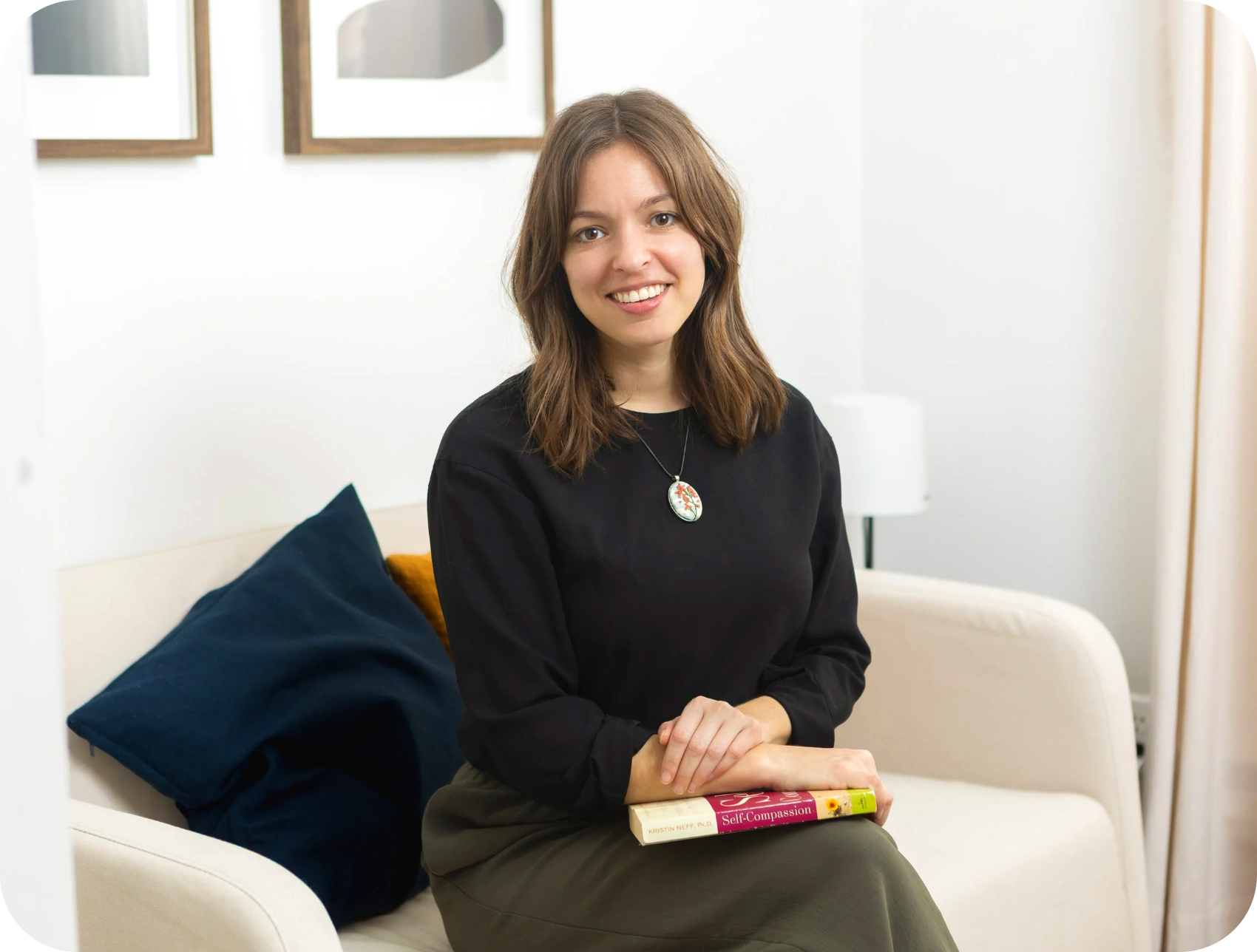 Psychotherapist in Toronto, image of a Noema Therapy Therapist