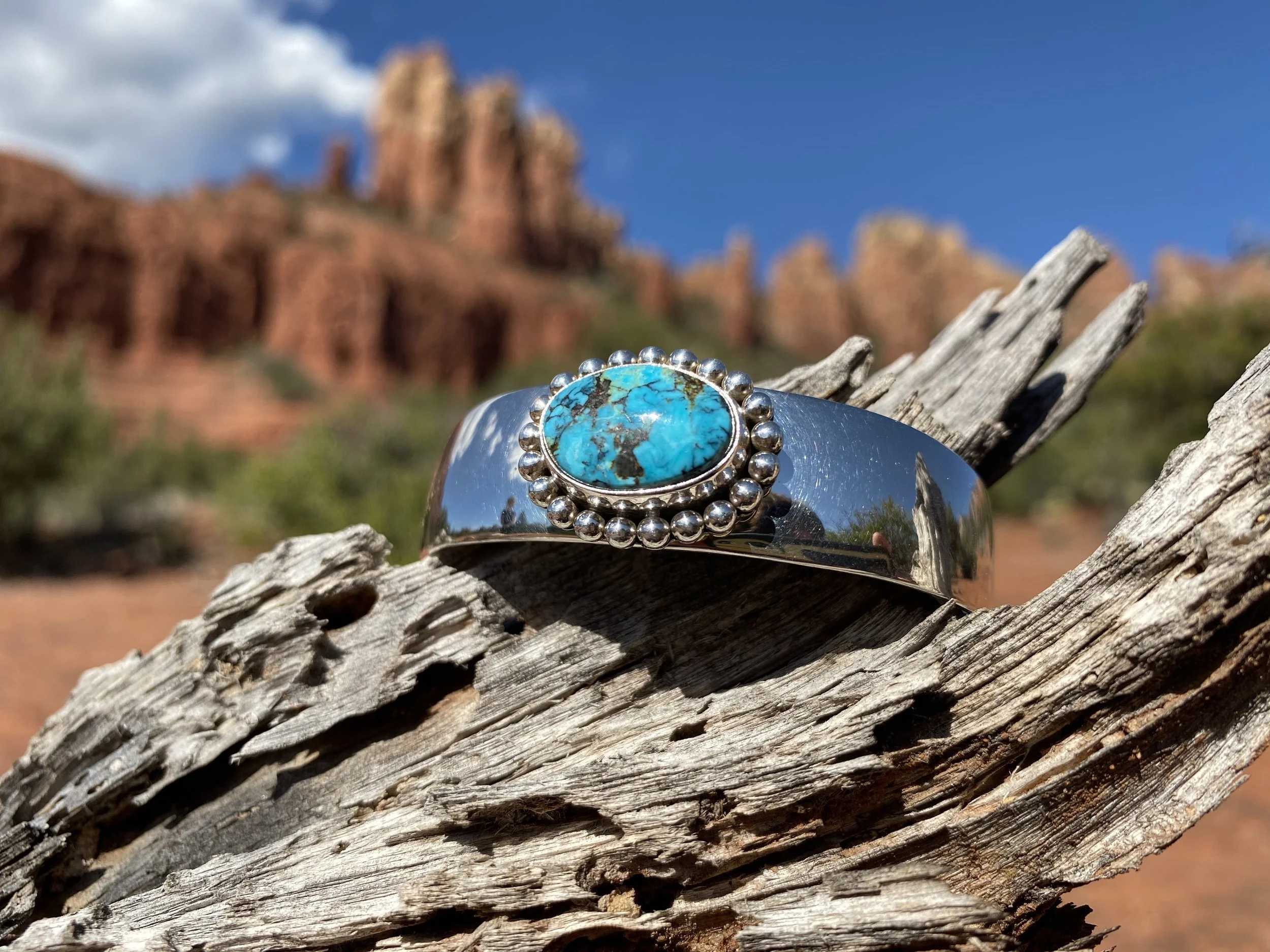 アート・デザイン・音楽 THE BEAUTY OF NAVAJO JEWELRY アート・デザイン・音楽 THE BEAUTY OF NAVAJO JEWELRY