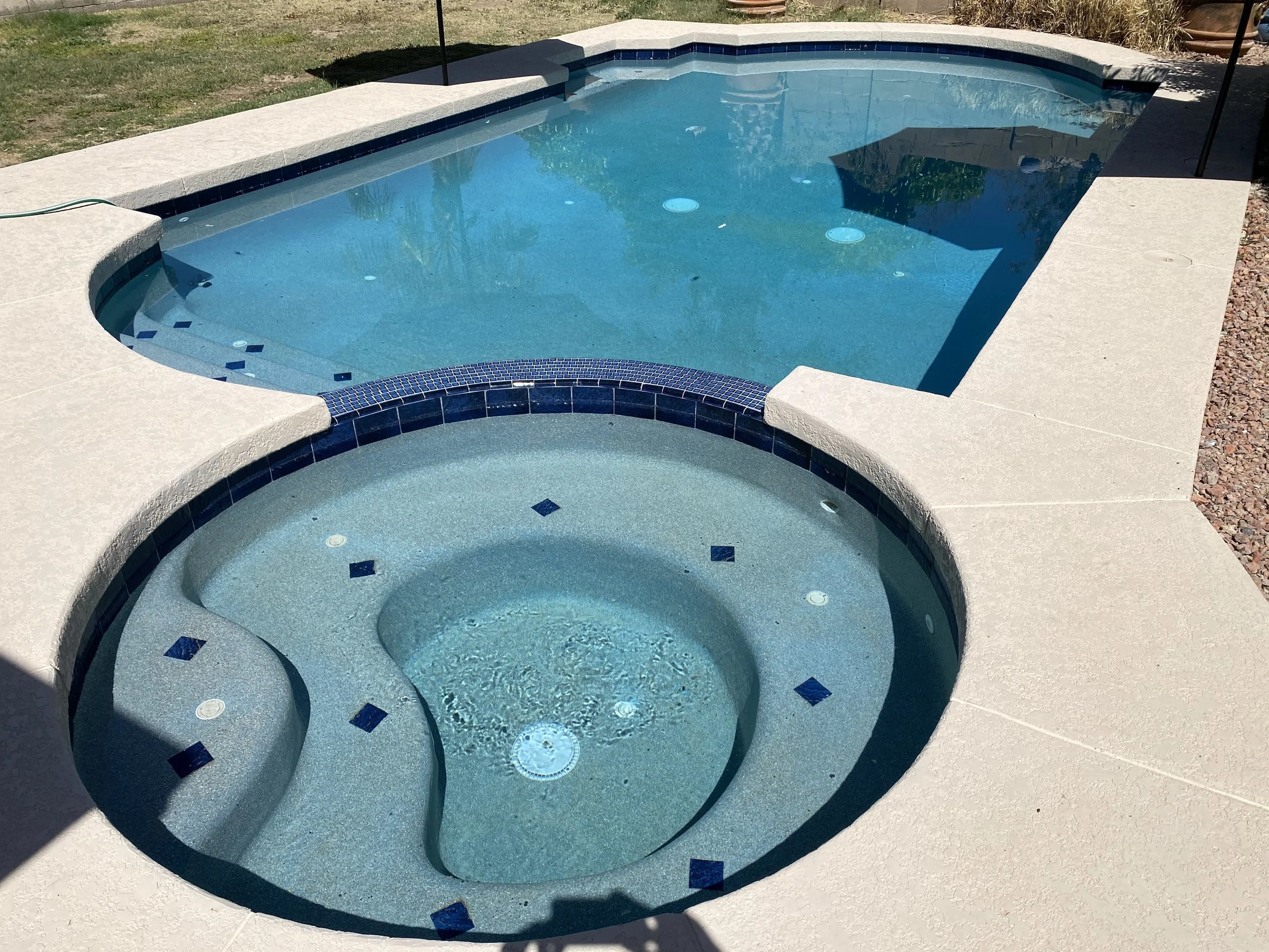 (Mini Pebble) - Laguna White — MercuryPool