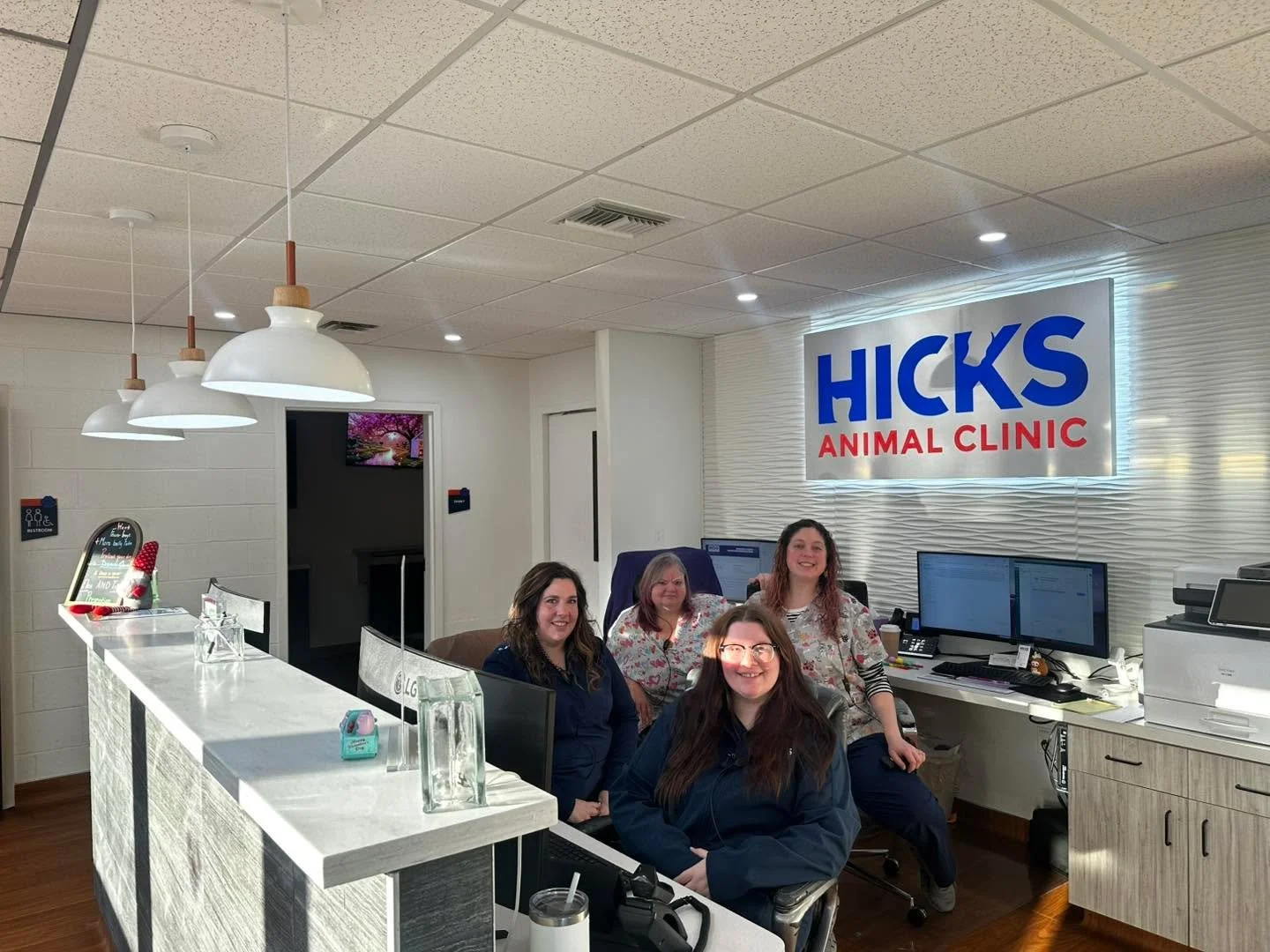 Happy Friday the 13th! 🖤✨
If your cat is staring at the wall again&hellip;
Or your dog is barking at absolutely nothing&hellip;.
We&rsquo;re here. Phones are on. We believe you! 😂☎️🐱🐶

#fridaythe13th #hicksanimalclinic #petcare #vetlife #good #in