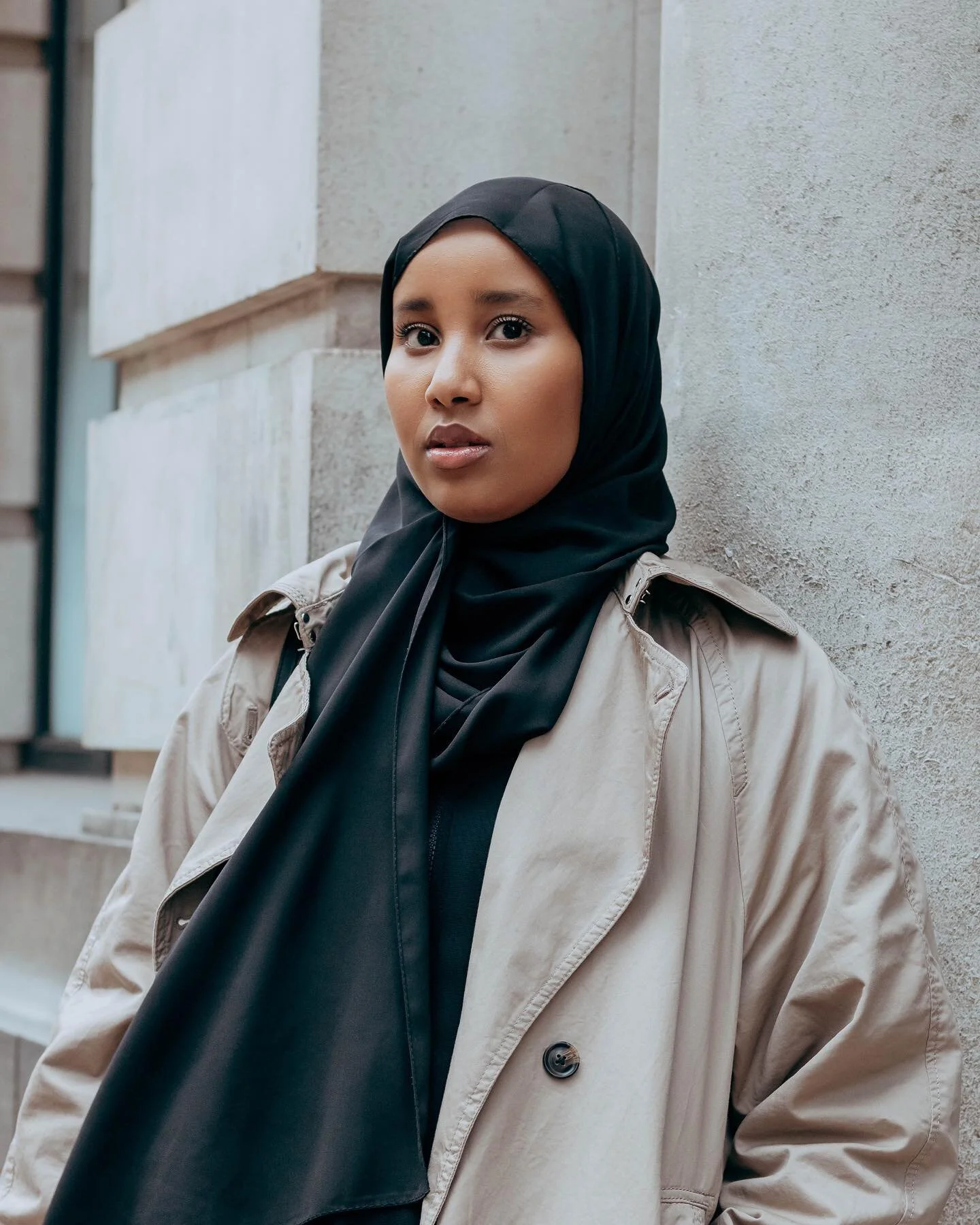 life in the city 🏙 

&bull;
&bull;
&bull;

model: @hiddenhooyo 

&bull;
&bull;
&bull;

#portraitshooters #portraiture #portraitlove #0121portraits #canonshooters #urbanphotography #birminghamuk #canon2000d #modestfashion #hijabifashion #lightroomedi