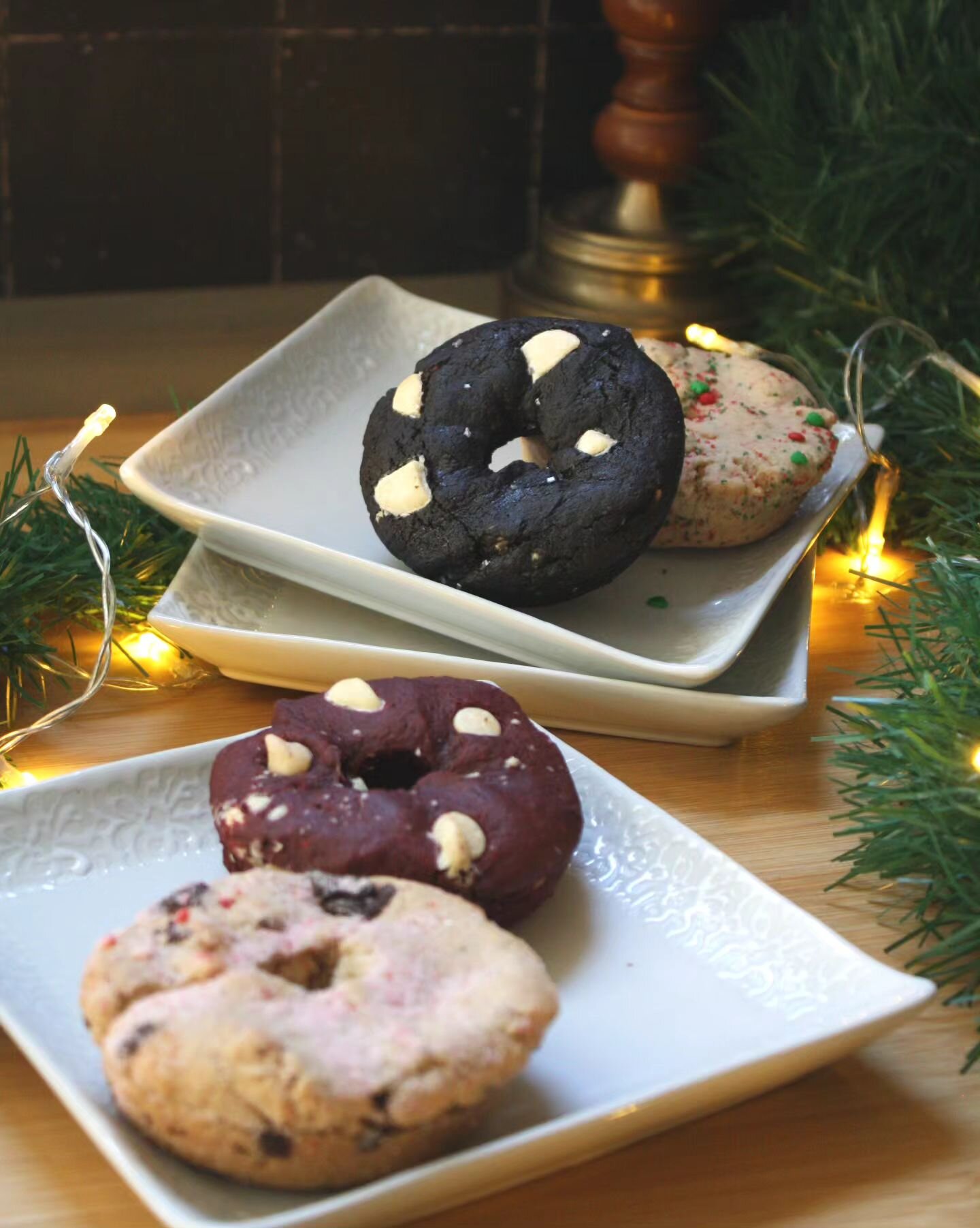 These high-protein Christmas cookies are exactly what this pregnant mama needs right now! 

I discovered @ocookieos a few months ago at a local coffee shop (@elevatedcoffeeco for my Bellevue, NE area foodies) when I needed a snack to go with my coffe