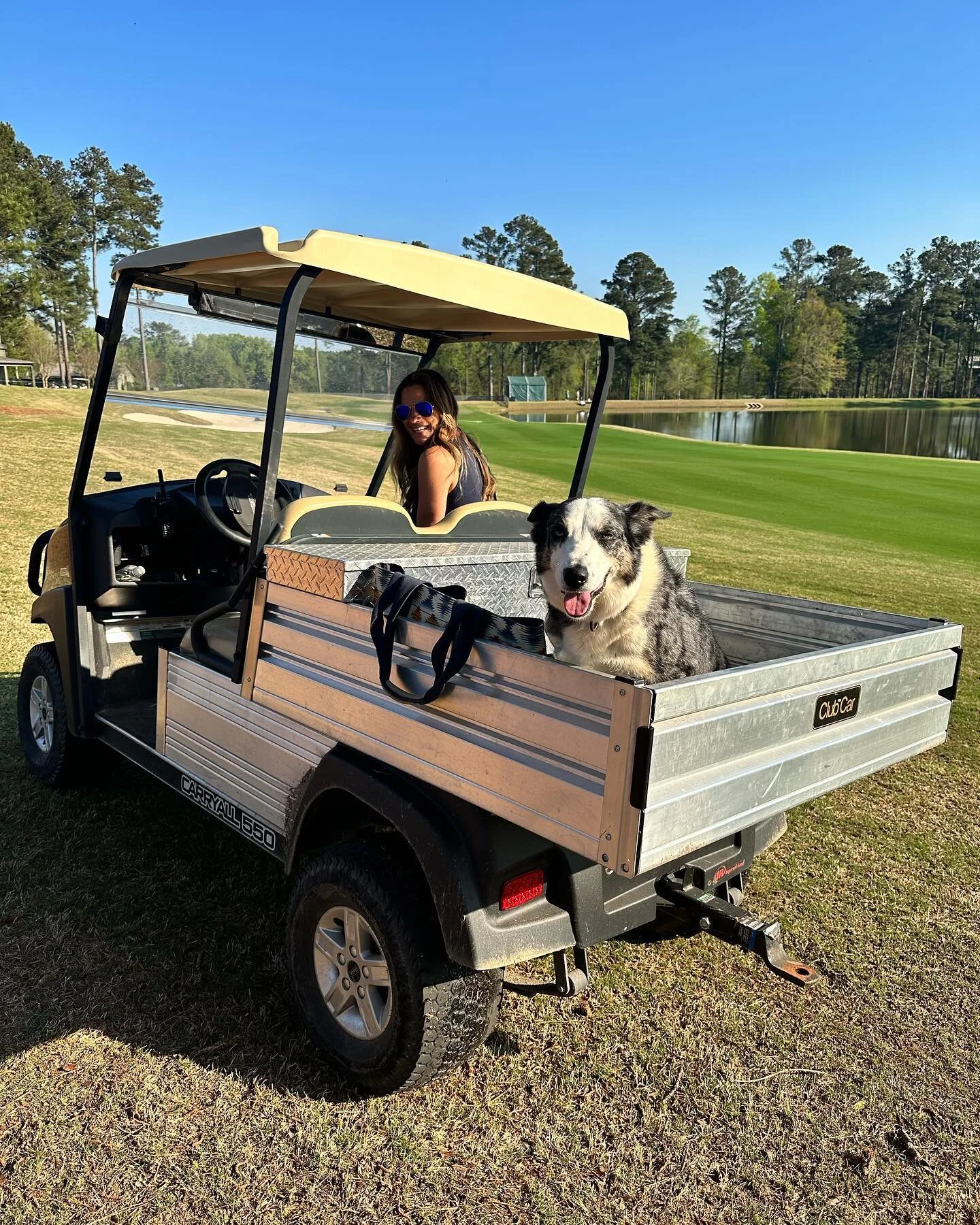 Happy #cartbuddyfriday 😊🐶🐾⛳️

Spring is here 🌼😄, and so is the best time of year! Who is excited for the final round of @anwagolf on Saturday, Drive Chip &amp; Putt Sunday and then the official start to @themasters Monday all at Augusta National