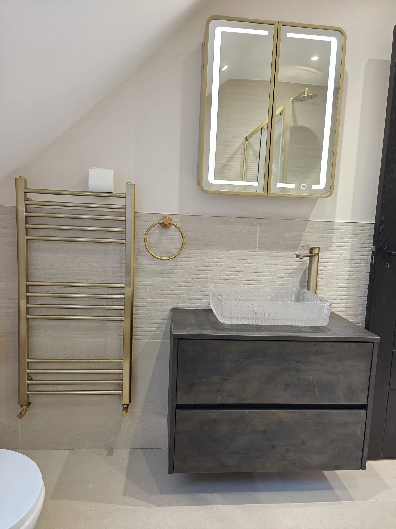 WhatsApp Image 2025-12-14 at 19.47.48 (4).jpeg