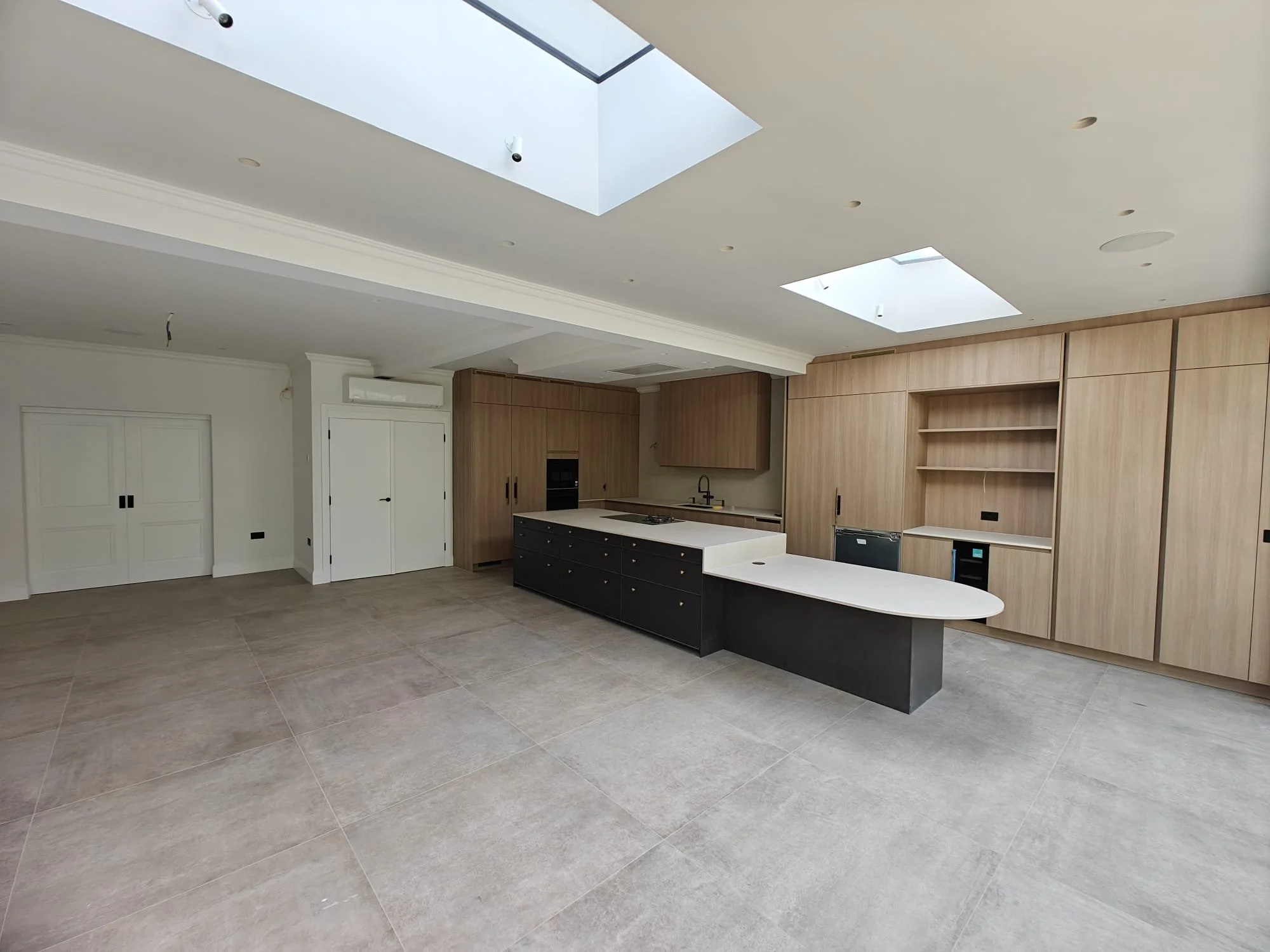 WhatsApp Image 2025-12-14 at 19.42.14 (4).jpeg