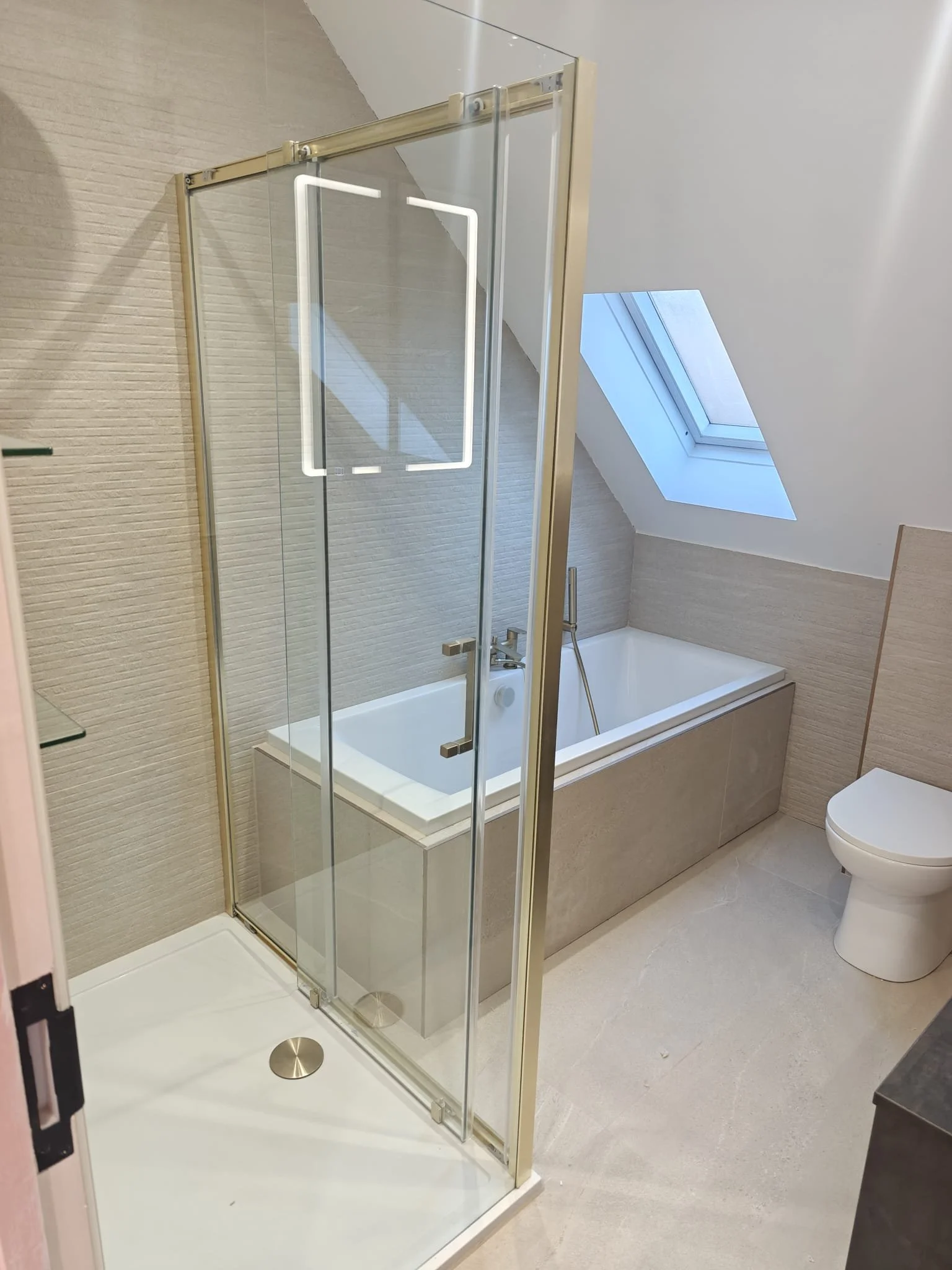 WhatsApp Image 2025-12-14 at 19.47.48 (3).jpeg