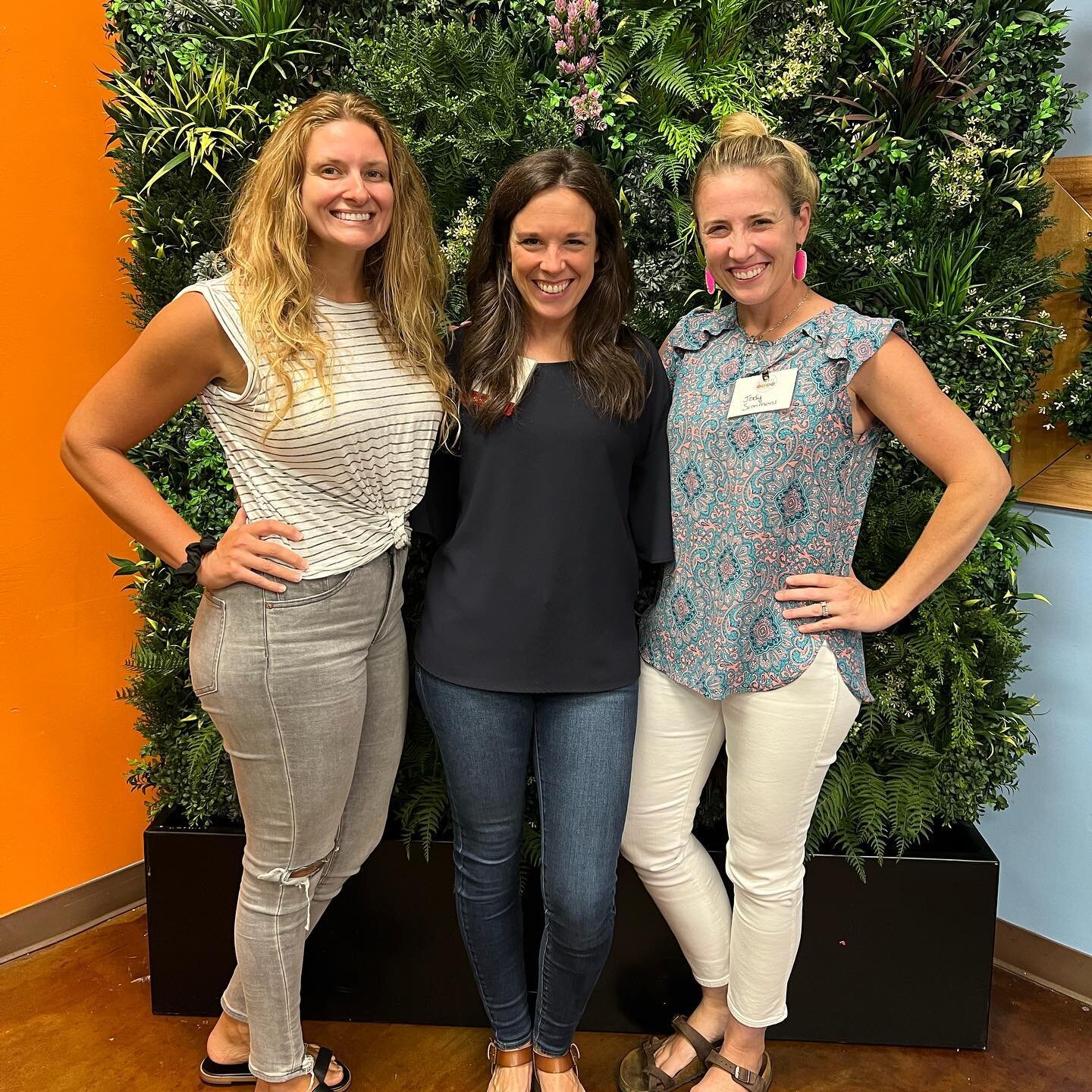 A BIG thank you to all of the moms that came out for our first @momcodebrentwood Crumbs &amp; Coffee meetup this morning at @monkeys_treehouse! @hilarybarnett.co blew us away with her presentation, &quot;Putting On Your Oxygen Mask: Beyond Self-Care 