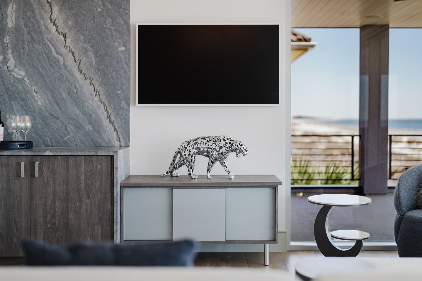 Are you hunting down the deals for black friday &amp; cyber monday?  When buying home decor, make sure it will compliment the other furniture &amp; art in your home! 🐆 ✨

#homedecor #customhome #modernhome #interiordesign #homedesign