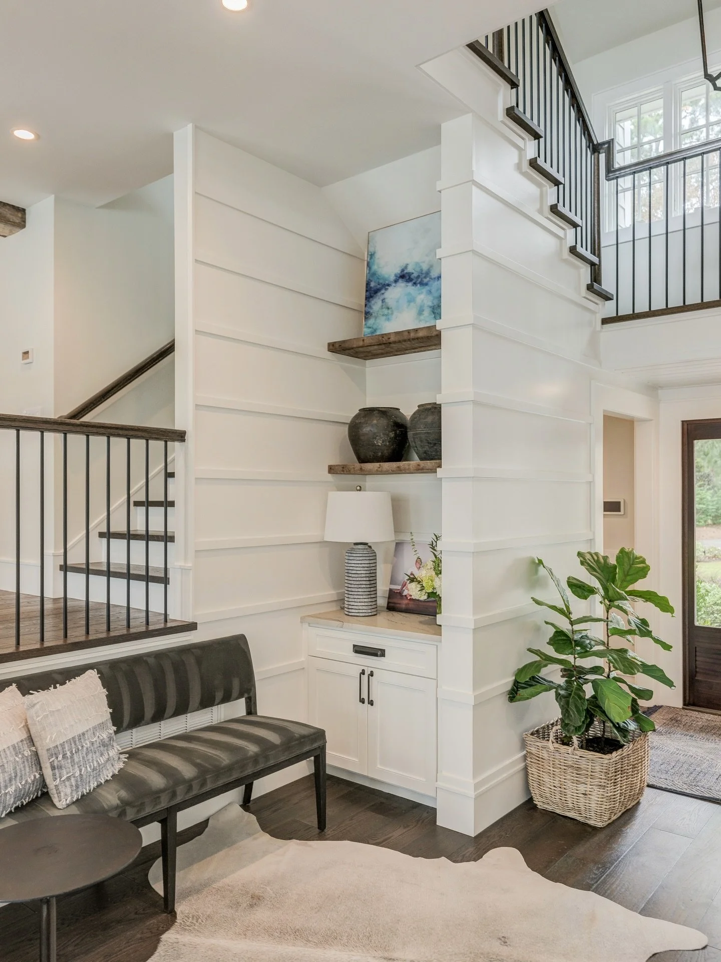 Before you start to buy or build 🏠, read this ⬇️

3 mistakes we see all the time:
&ndash; Choosing trends over timeless design
&ndash; Not thinking through daily routines
&ndash; Skipping professional guidance

Your home should not only look great, 