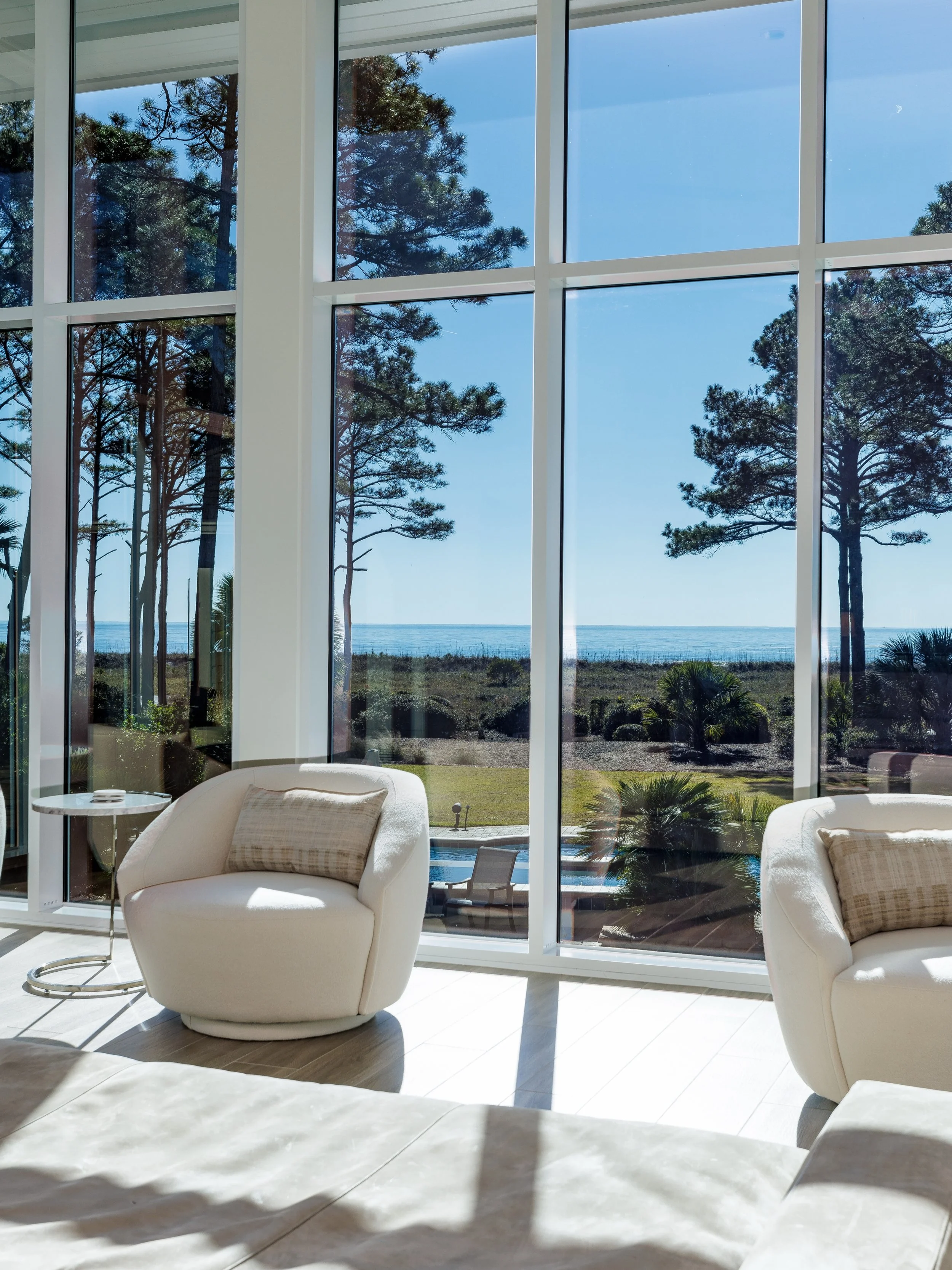 Hitting that midweek slump? Take a moment in your favorite space at home that you love to go to &amp; unwind&hellip; 😌

.
.
.
#homebuilder #customhomes #interiordesign #livingroomdesign #luxuryhomes