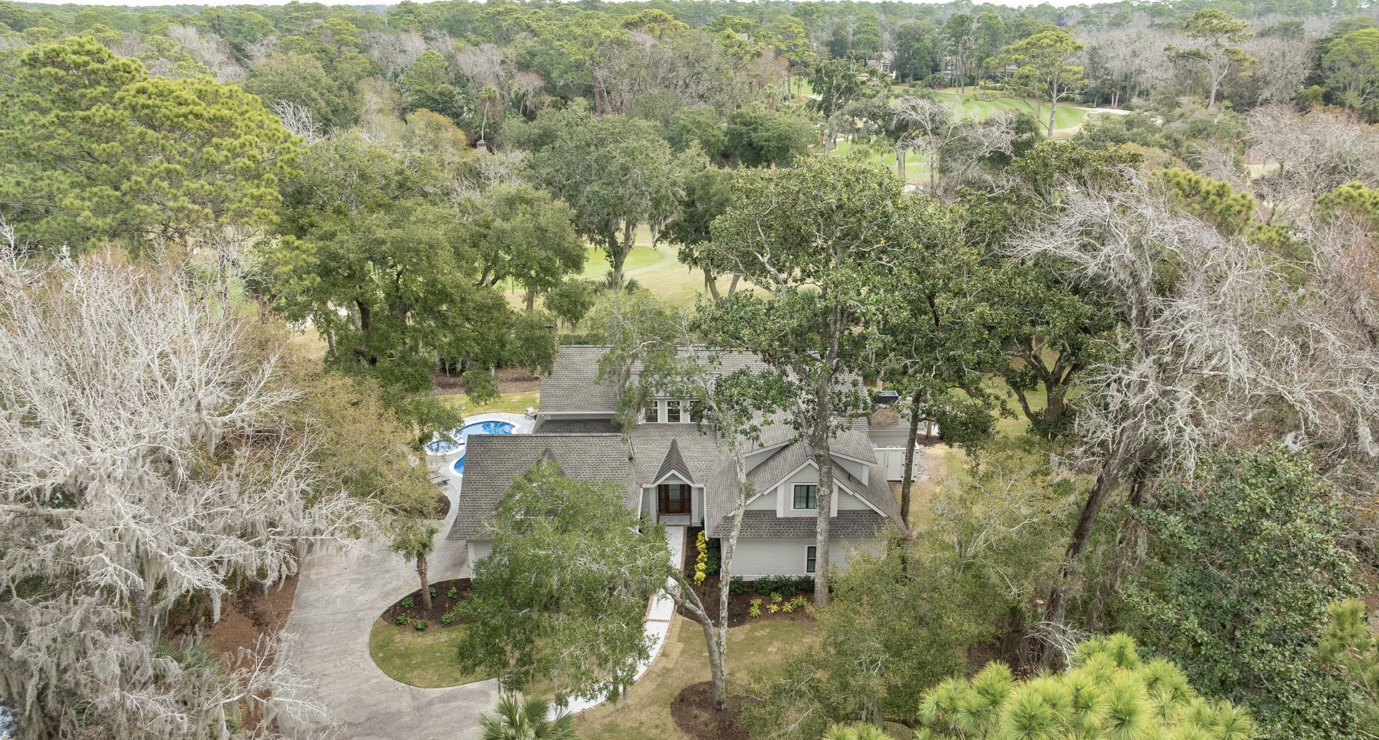 Living on a Golf Course: Is It the Right Choice?