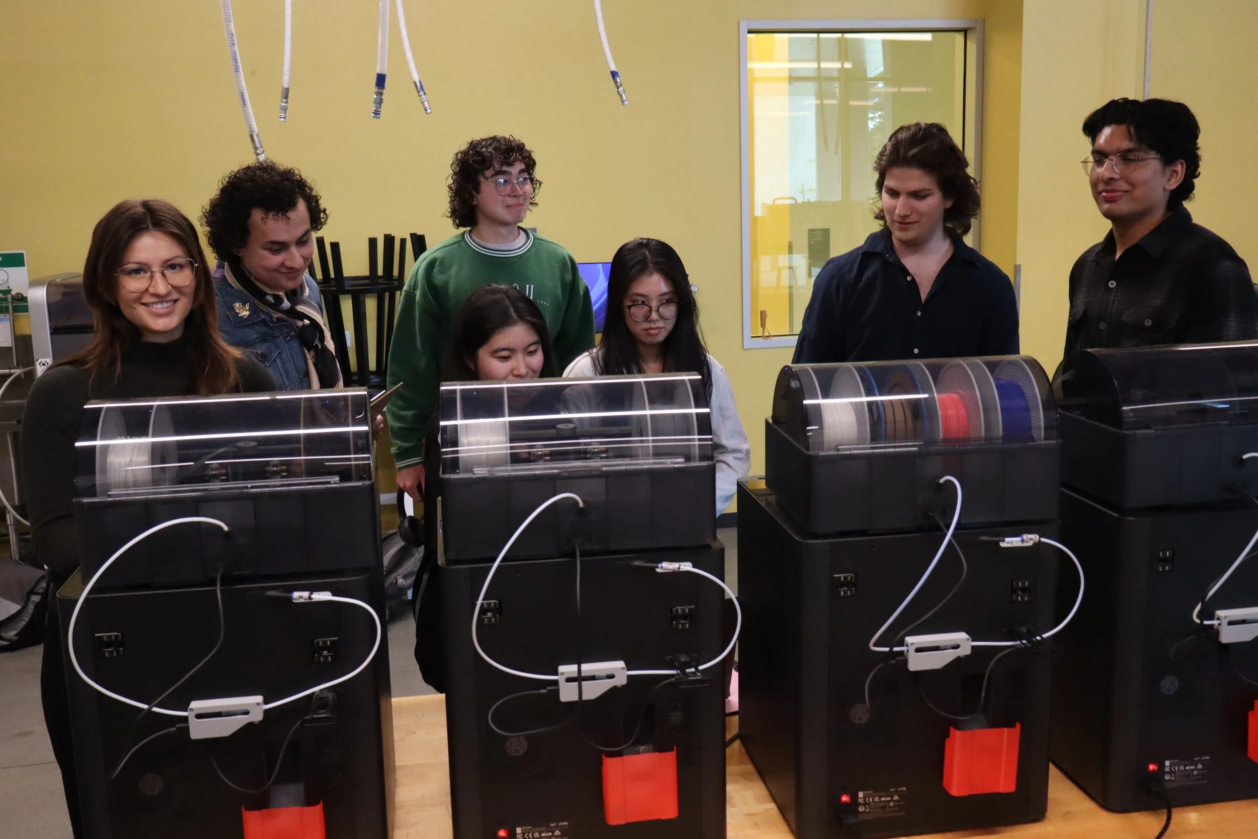 machine shop students.JPG