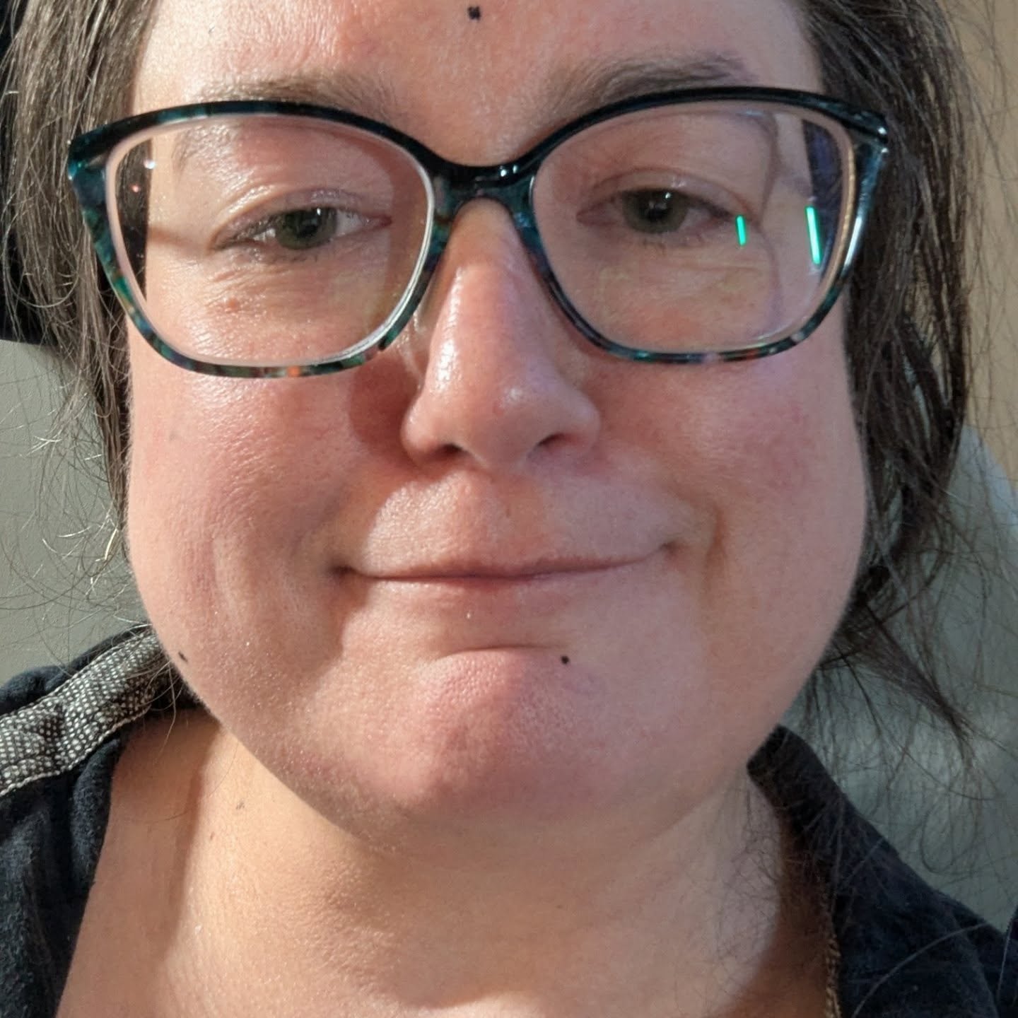 It's me! 

Depression sucks. Therapy is hard. I don't want to cry anymore. I will. And I'm not gonna love that! 

What do I love? The squish of paint. Mixing multiple colors together to create a new one. Twirling my brush in my fingers. The muffled '