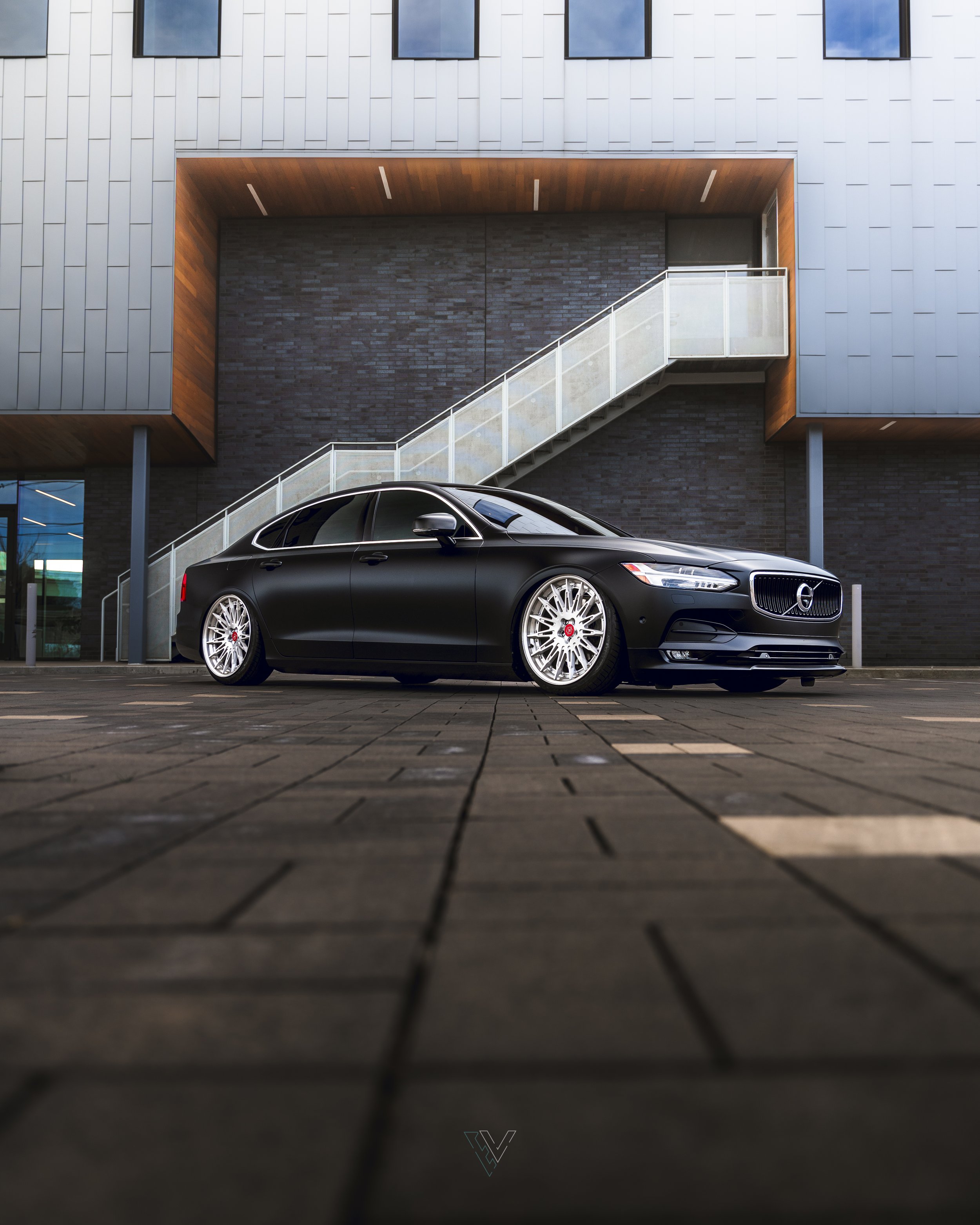 Dylan Volvo-91.jpg