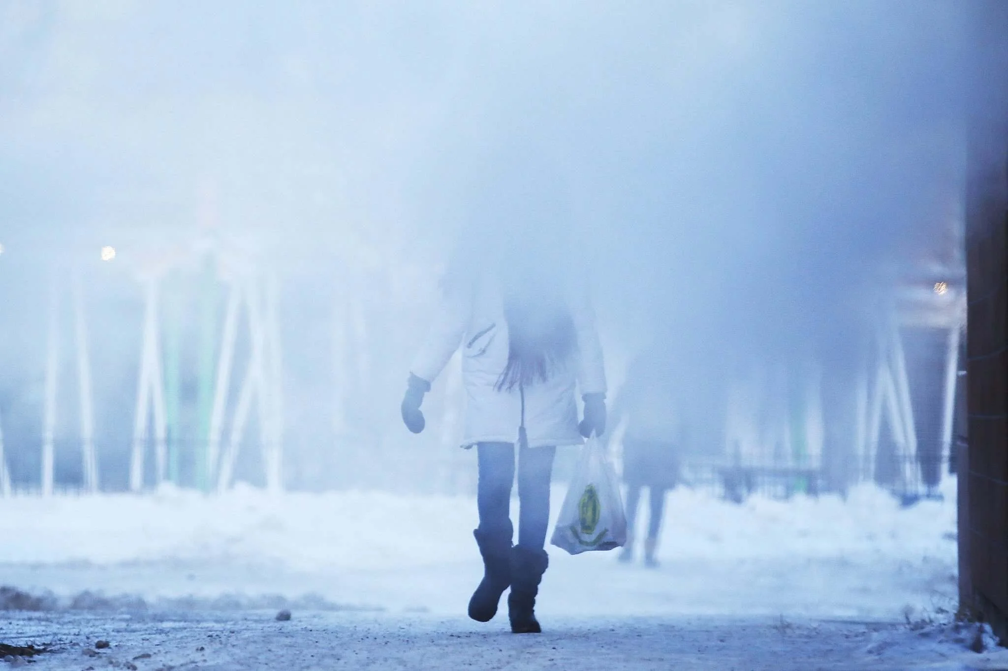 New spin on old polar vortex behaviour