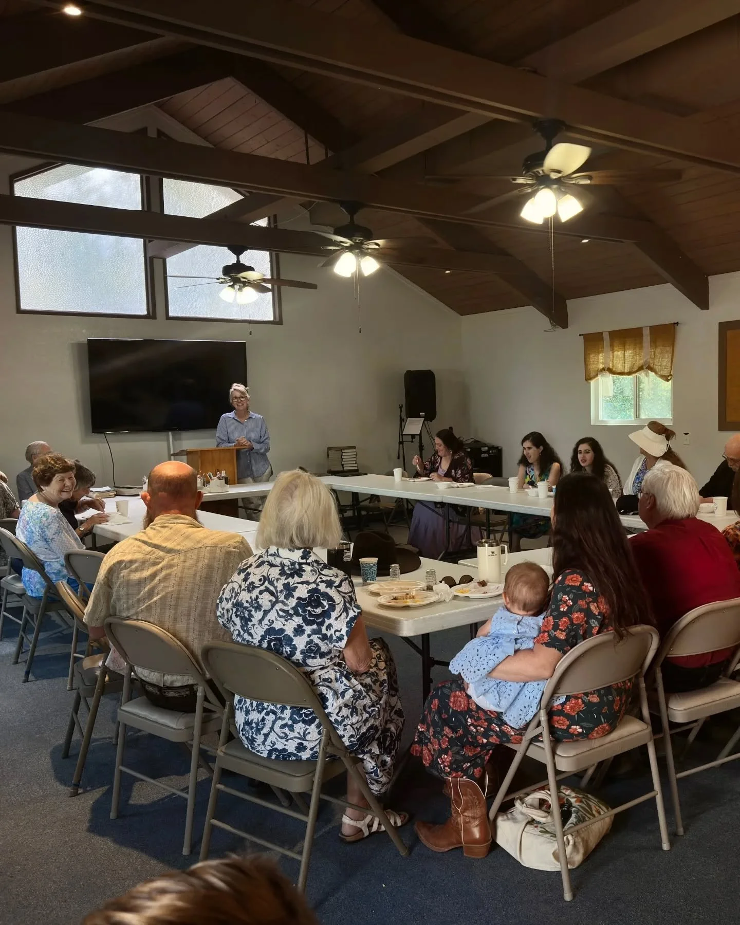 Sunday mornings are about more than just a service; they are an opportunity to connect with one another in Christian love. 

We cherish these moments of fellowship before we enter into our time of corporate worship. 

If you are looking for a communi