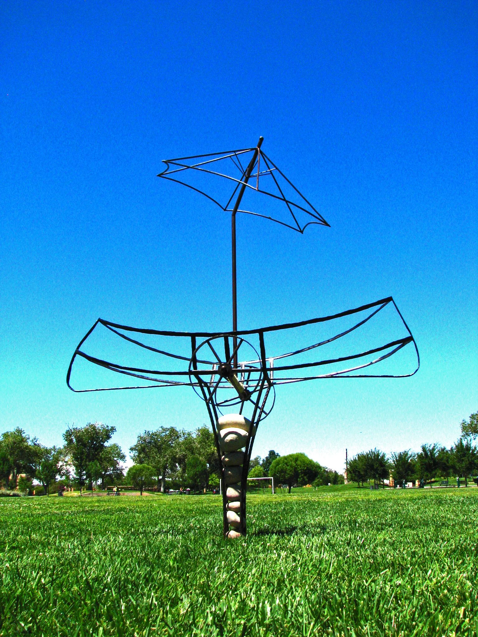 Pirogue  with Wheels and Parason