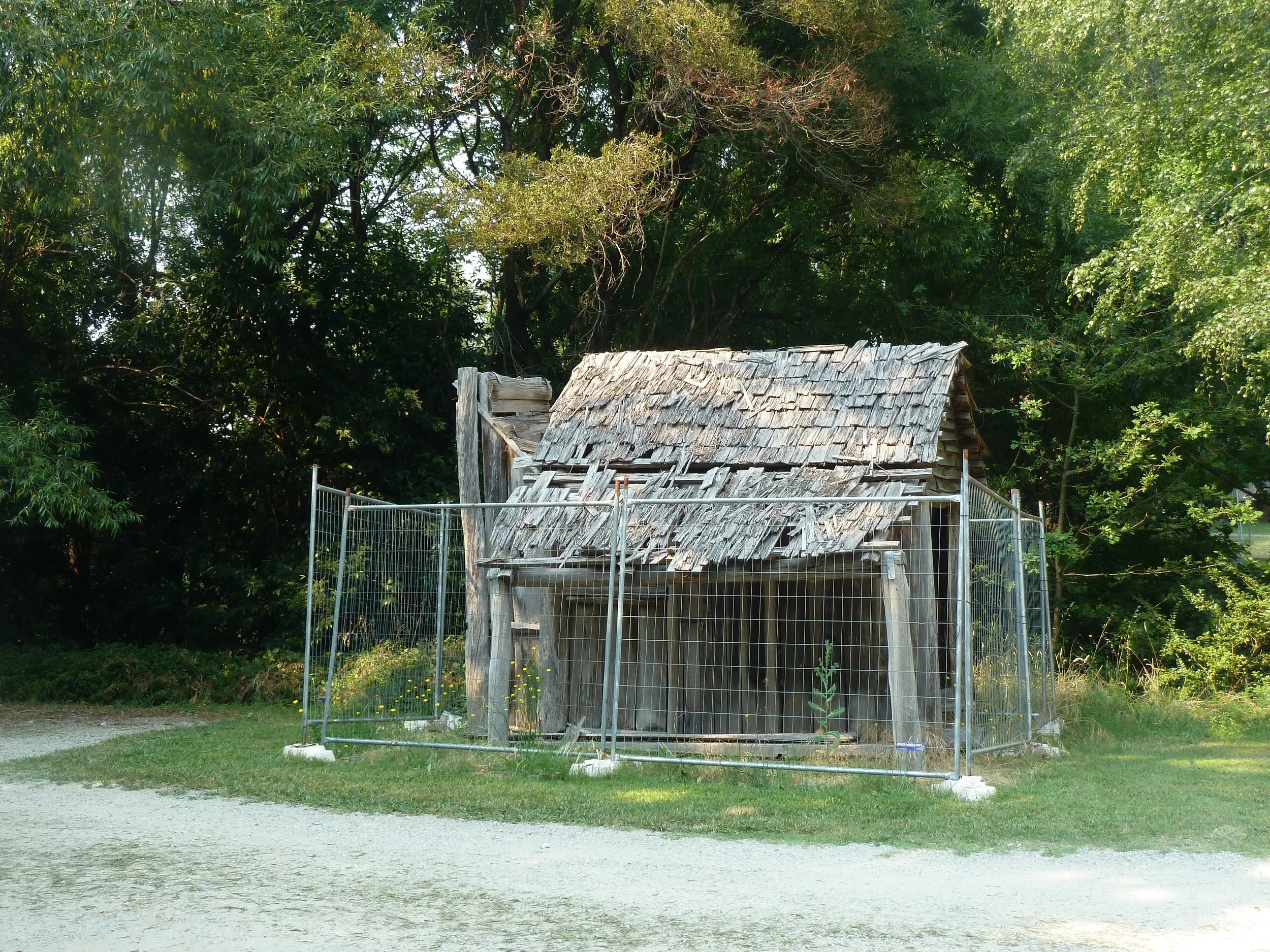 Replica miner’s hut, built in 2001 and now deteriorating. Once pristine, it has come to stand in for the miner’s hut as an image rather than a lived building.