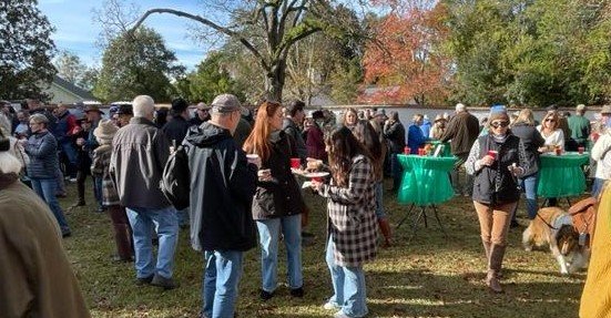 B&B crowd high tps.jpg