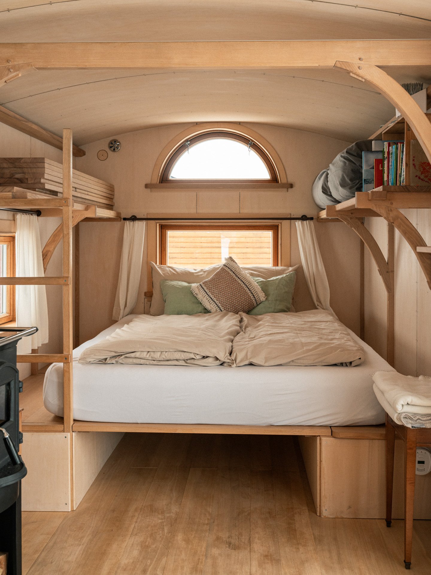 Hobbit_Paolo_Winter26 (3).jpeg