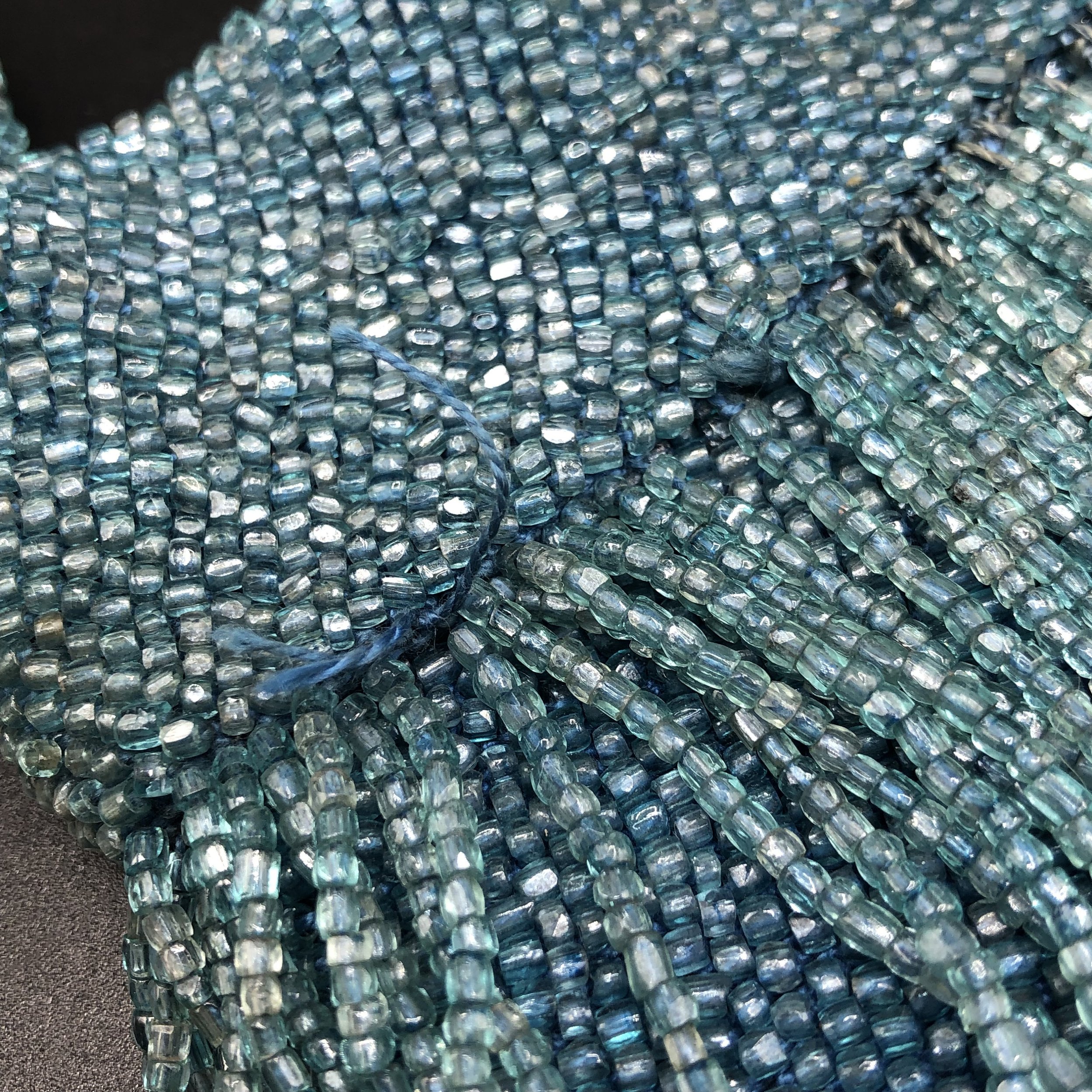 https://i.etsystatic.com/7697672/r/il/04b8d7/3476609865/il_fullxfull.3476609865_c5ps.jpg