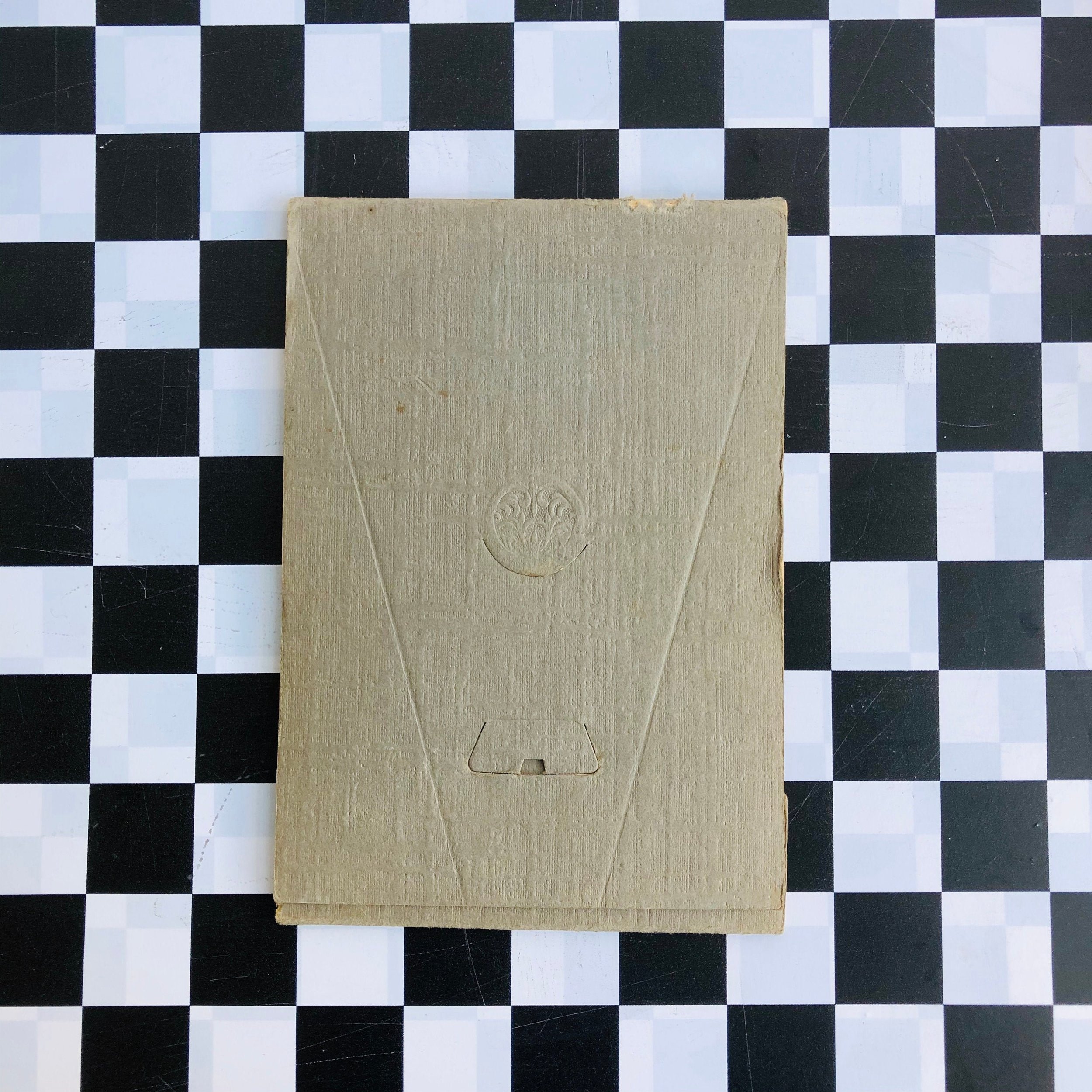 https://i.etsystatic.com/7697672/r/il/f96d5f/2479211416/il_fullxfull.2479211416_dx4w.jpg