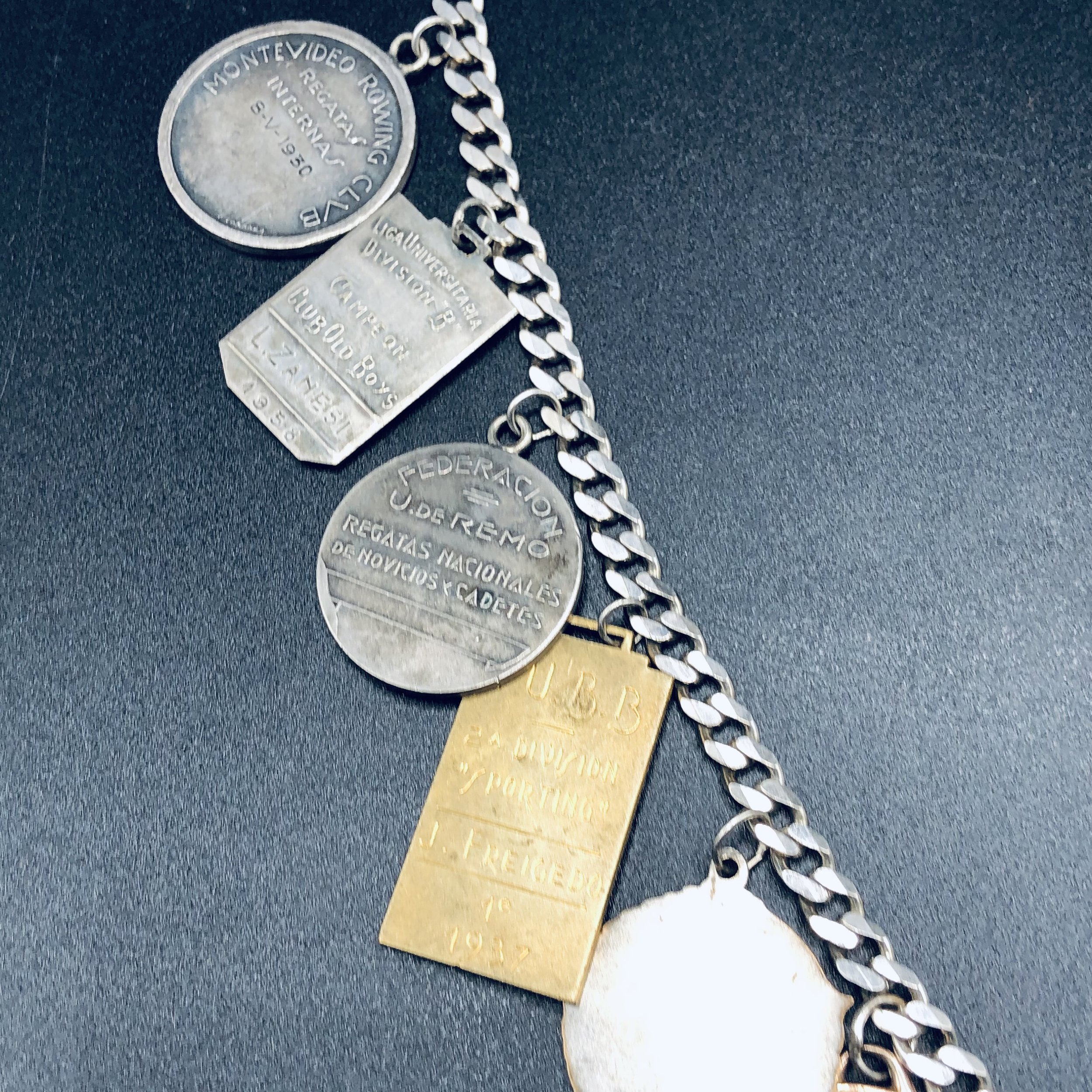 https://i.etsystatic.com/7697672/r/il/46b5f6/3437225600/il_fullxfull.3437225600_e8g7.jpg