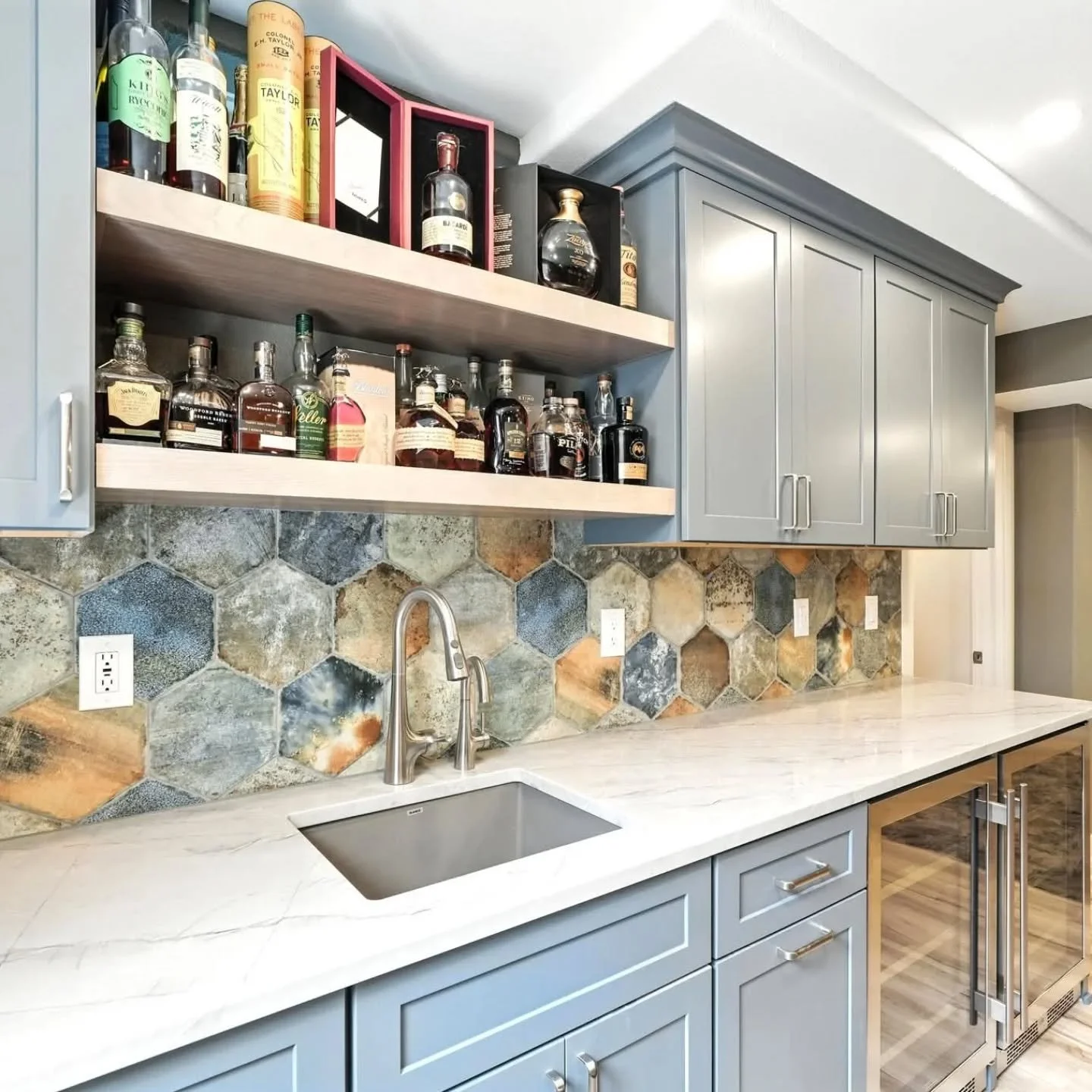 Completed project photos!  A new space for this family to relax in their new finished lower level.

Architect @lexdesigngroupllc 
GC: @lifetime_renovation 

#lowerlevel #finishedbasement #finishedlowerlevel #wetbardesign #wetbar #cabinetry #cabinets 