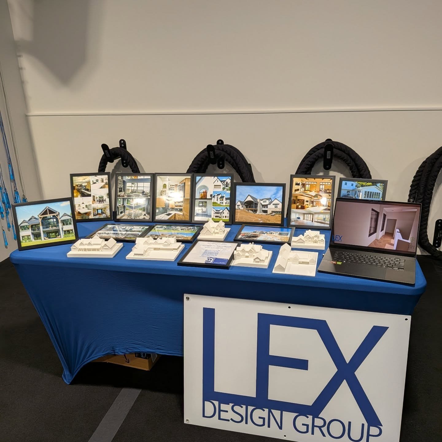 We are at Burn Boot Camp Cedarburg's grand opening until 3 today. Come say hi and chat about your future home, remodel or commercial project.

@burnbootcampcedarburgwi