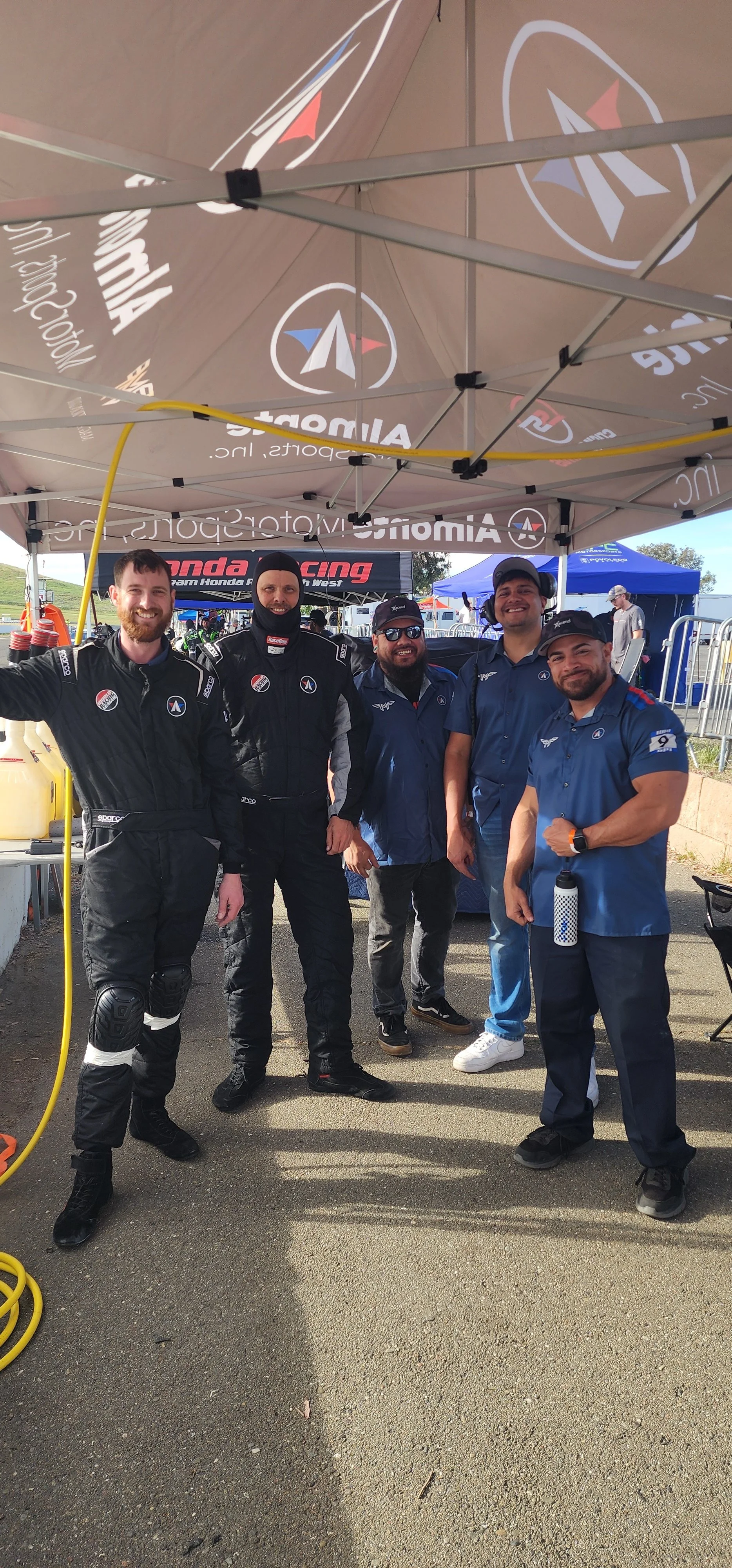 Almonte-motorsports-talented-pit-crew-team-porsche-racing
