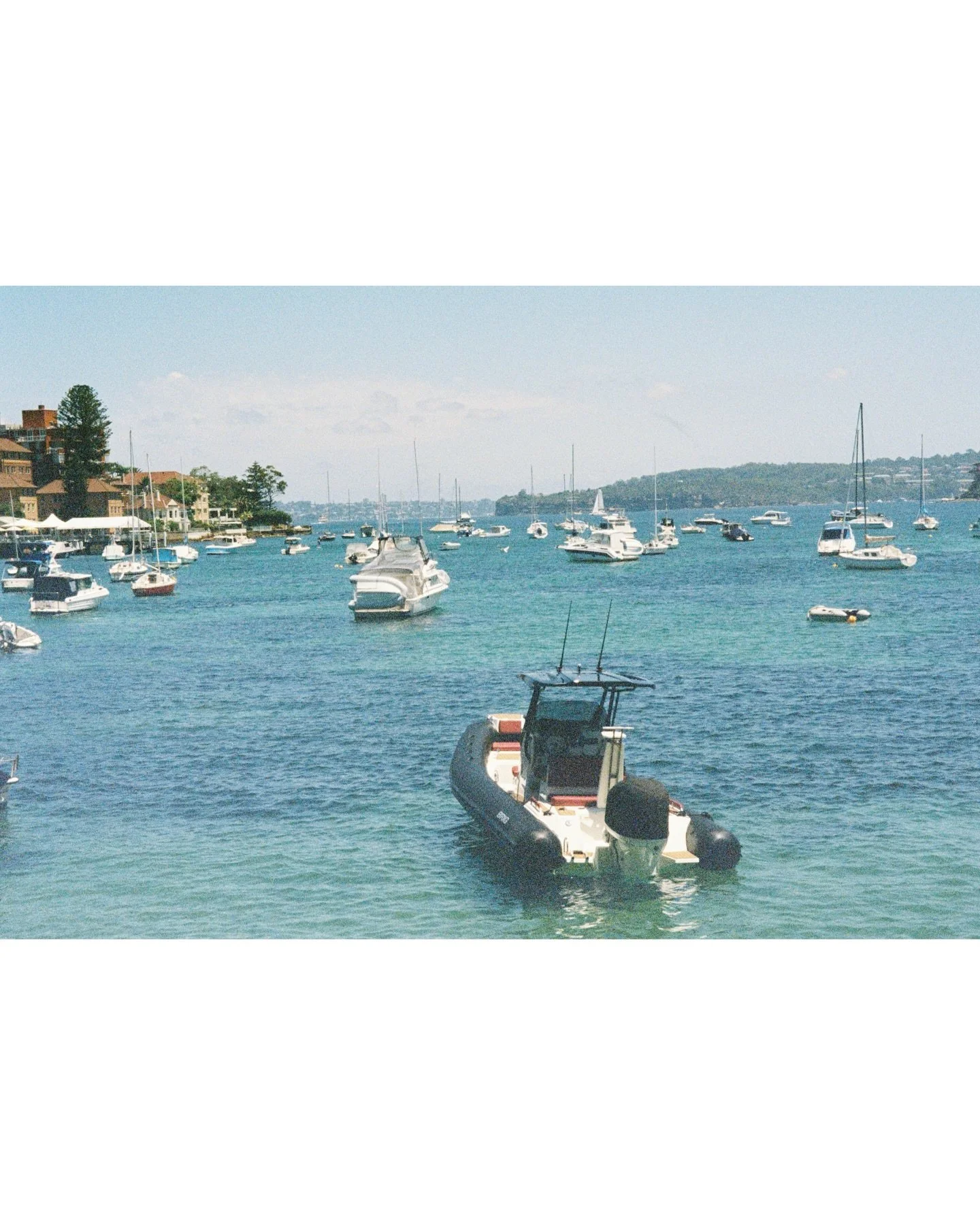 Sydney no.4 

33&deg;48&rsquo;0.321&rdquo; S | 151&deg;17&rsquo;09.64 E 

#leicar3 #kodakcolourplus200 #onfilm #analog #filmgrain